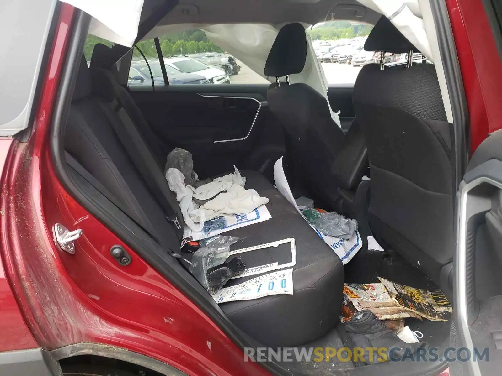 6 Photograph of a damaged car 2T3F1RFV5KW004008 TOYOTA RAV4 2019