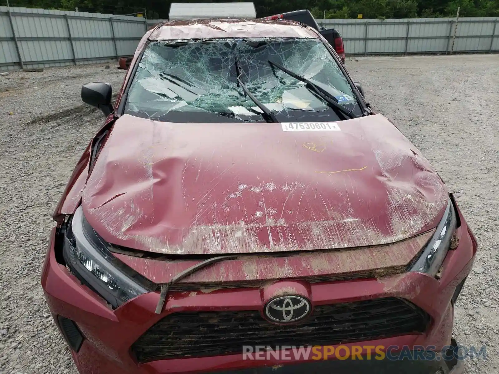 9 Photograph of a damaged car 2T3F1RFV5KW004008 TOYOTA RAV4 2019