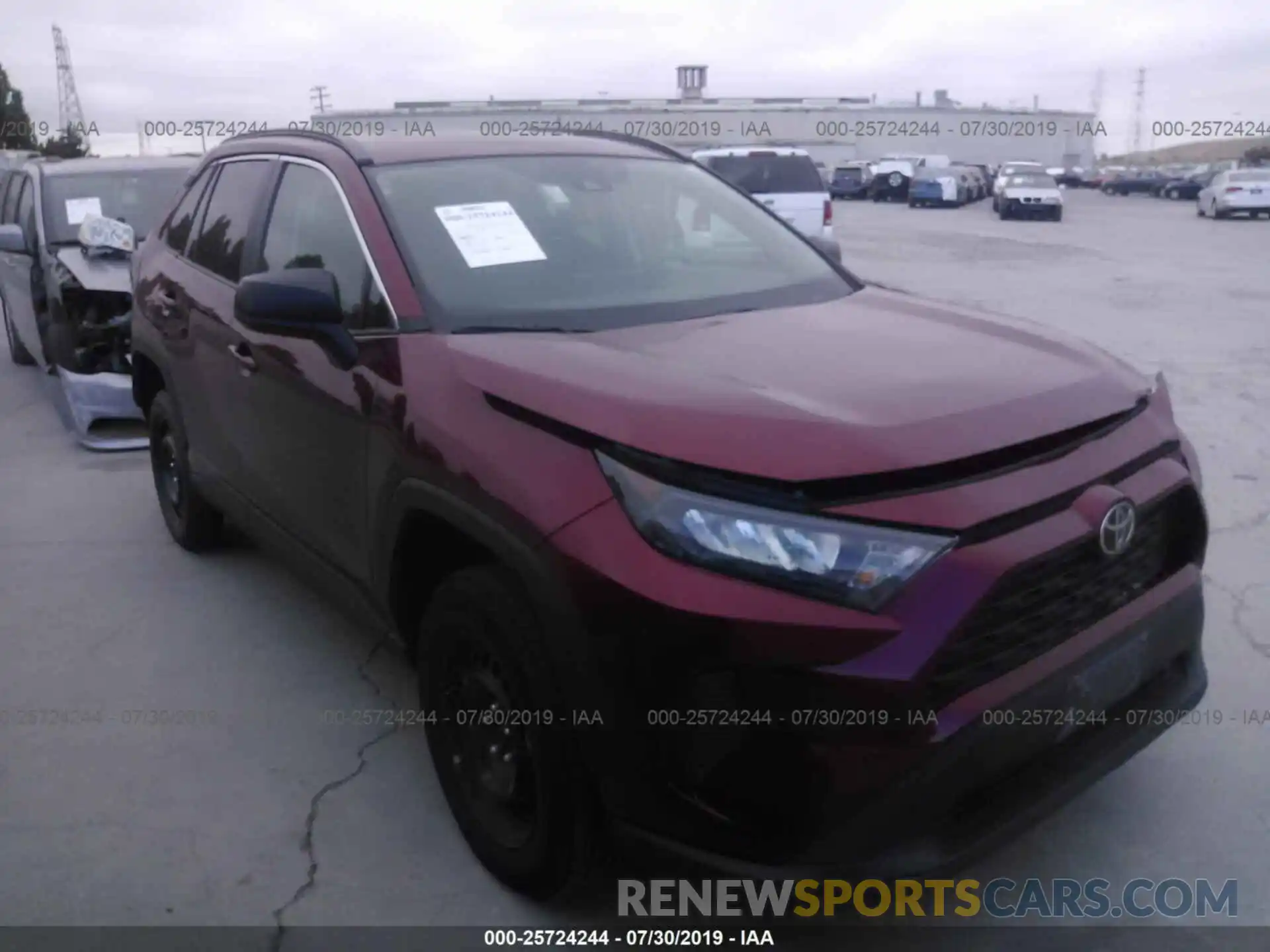 1 Photograph of a damaged car 2T3F1RFV5KW015543 TOYOTA RAV4 2019