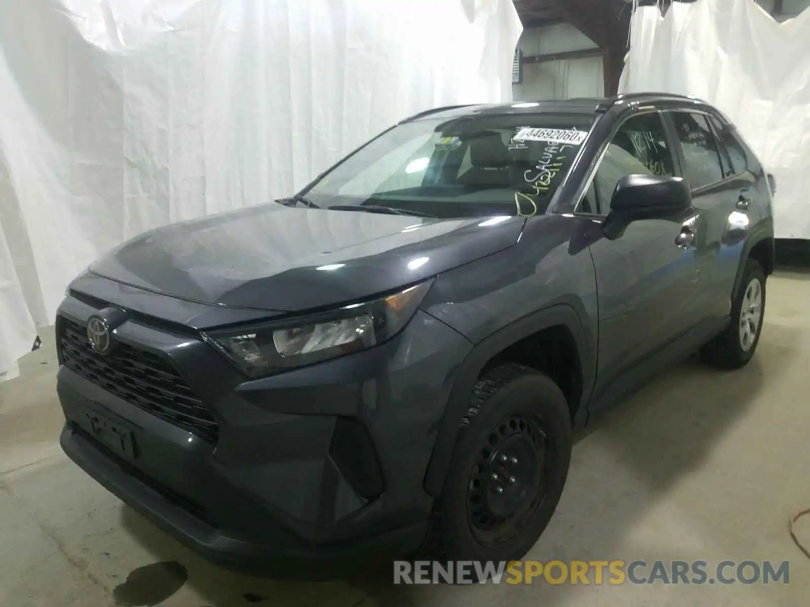 2 Фотография поврежденного автомобиля 2T3F1RFV5KW027157 TOYOTA RAV4 2019