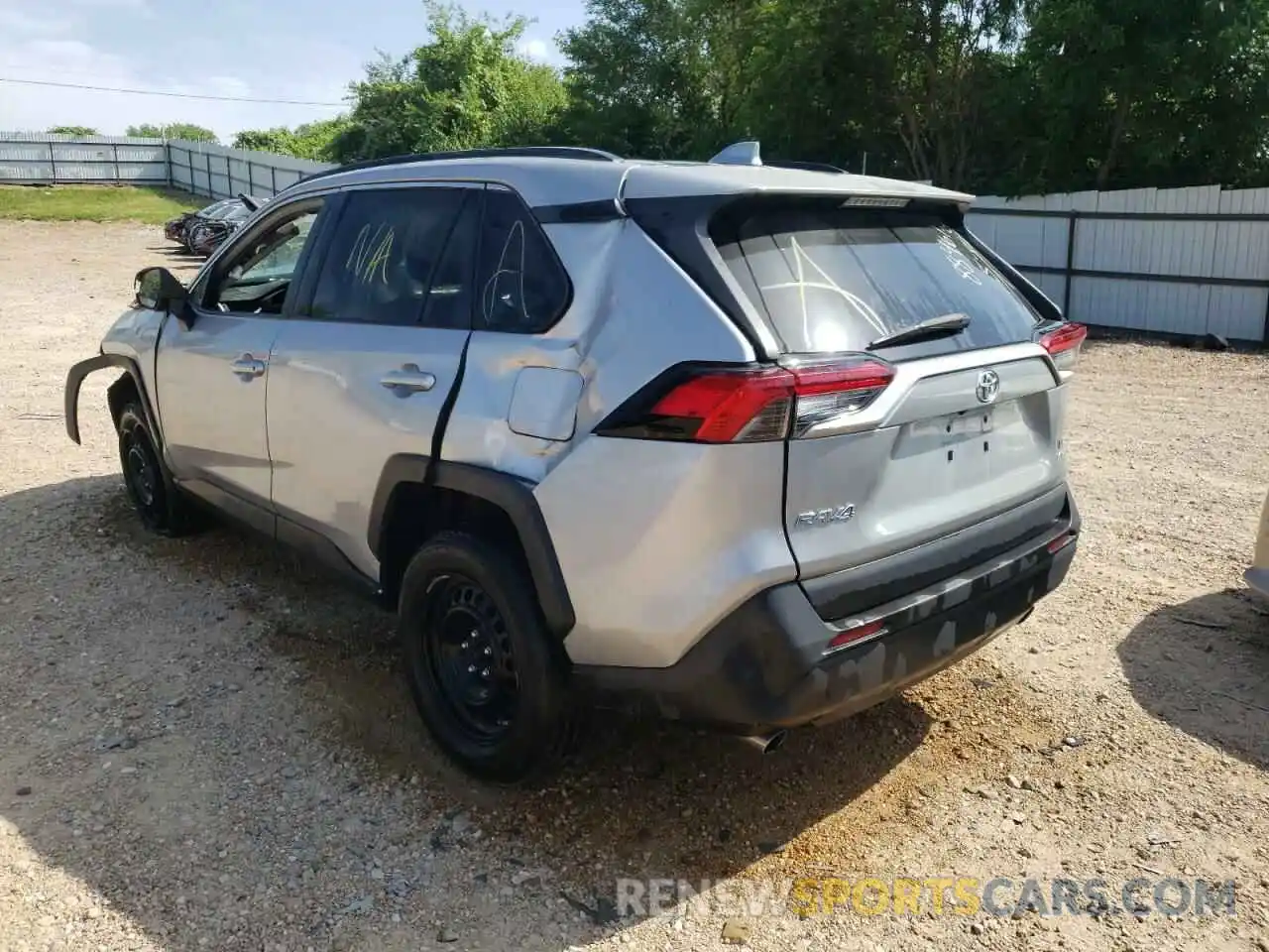 3 Фотография поврежденного автомобиля 2T3F1RFV5KW031001 TOYOTA RAV4 2019