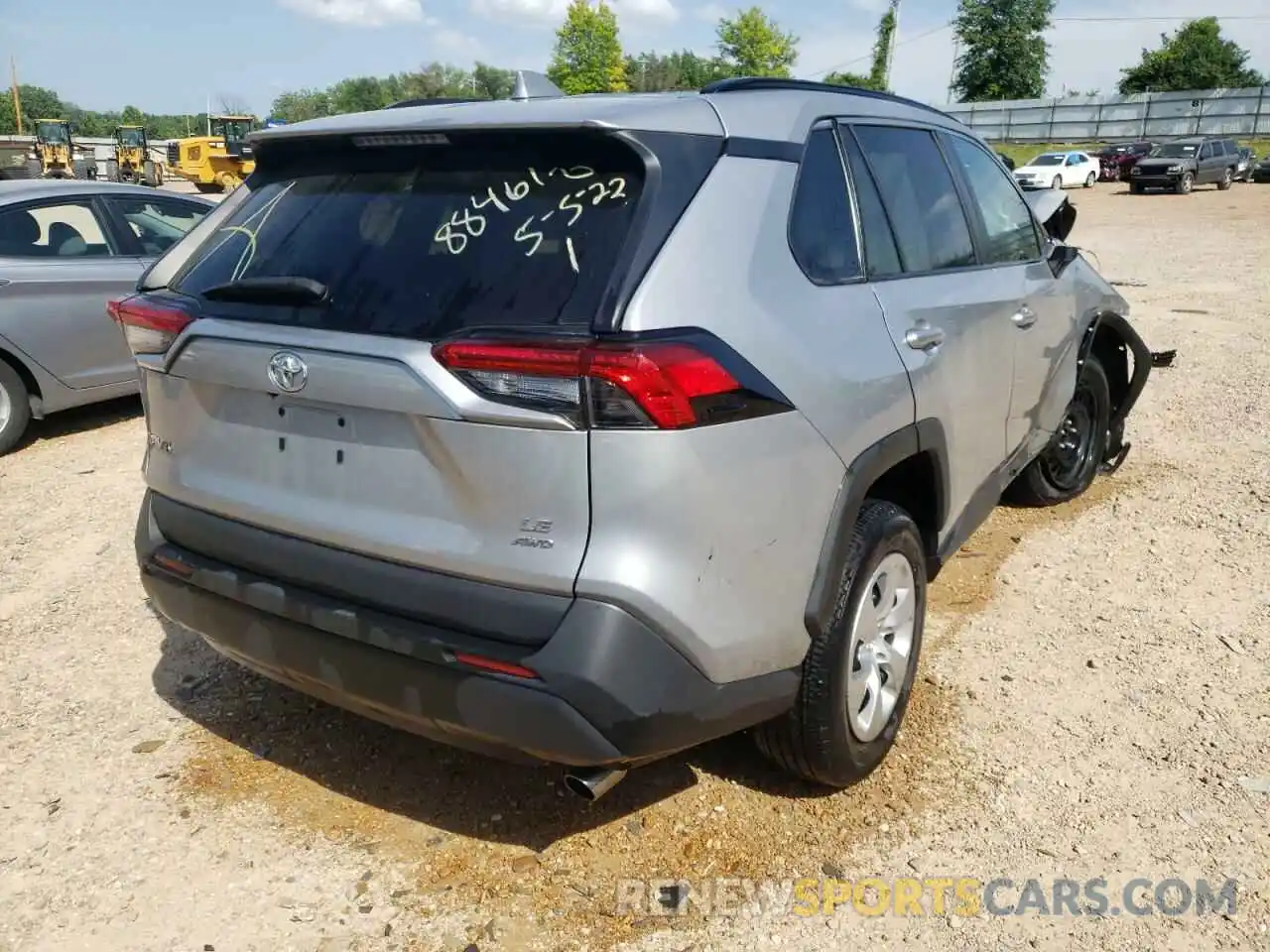 4 Photograph of a damaged car 2T3F1RFV5KW031001 TOYOTA RAV4 2019