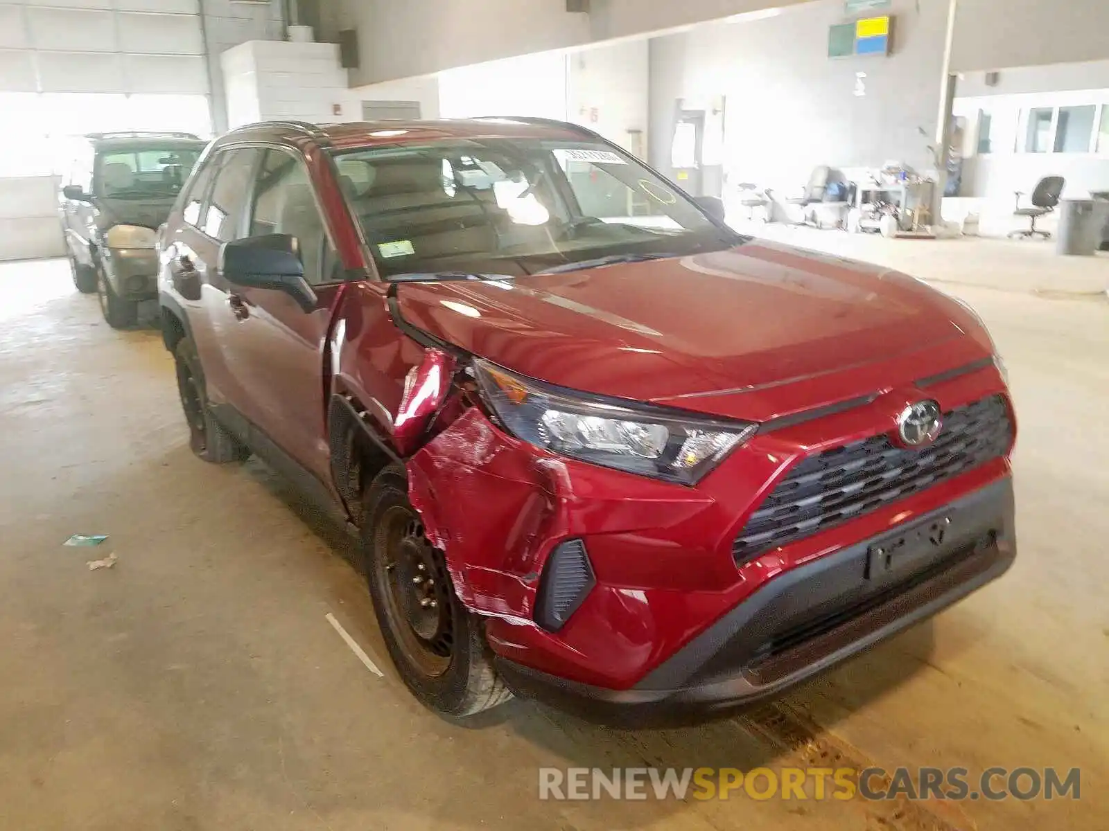 1 Photograph of a damaged car 2T3F1RFV5KW031340 TOYOTA RAV4 2019