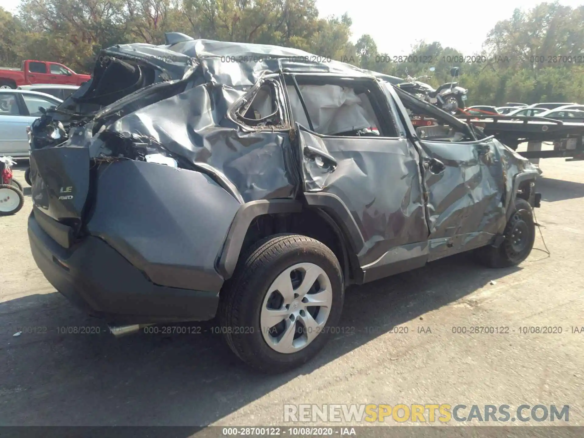 4 Photograph of a damaged car 2T3F1RFV5KW053676 TOYOTA RAV4 2019