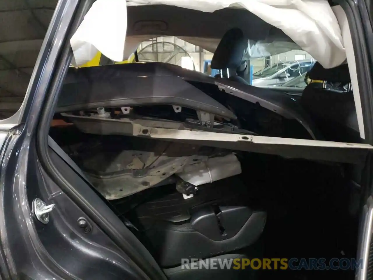 6 Photograph of a damaged car 2T3F1RFV5KW056805 TOYOTA RAV4 2019