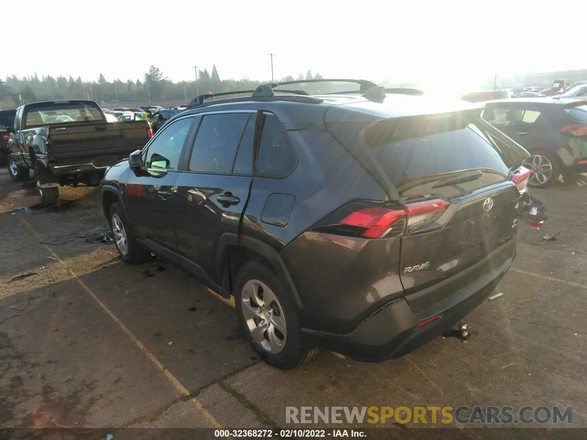 3 Photograph of a damaged car 2T3F1RFV5KW057484 TOYOTA RAV4 2019