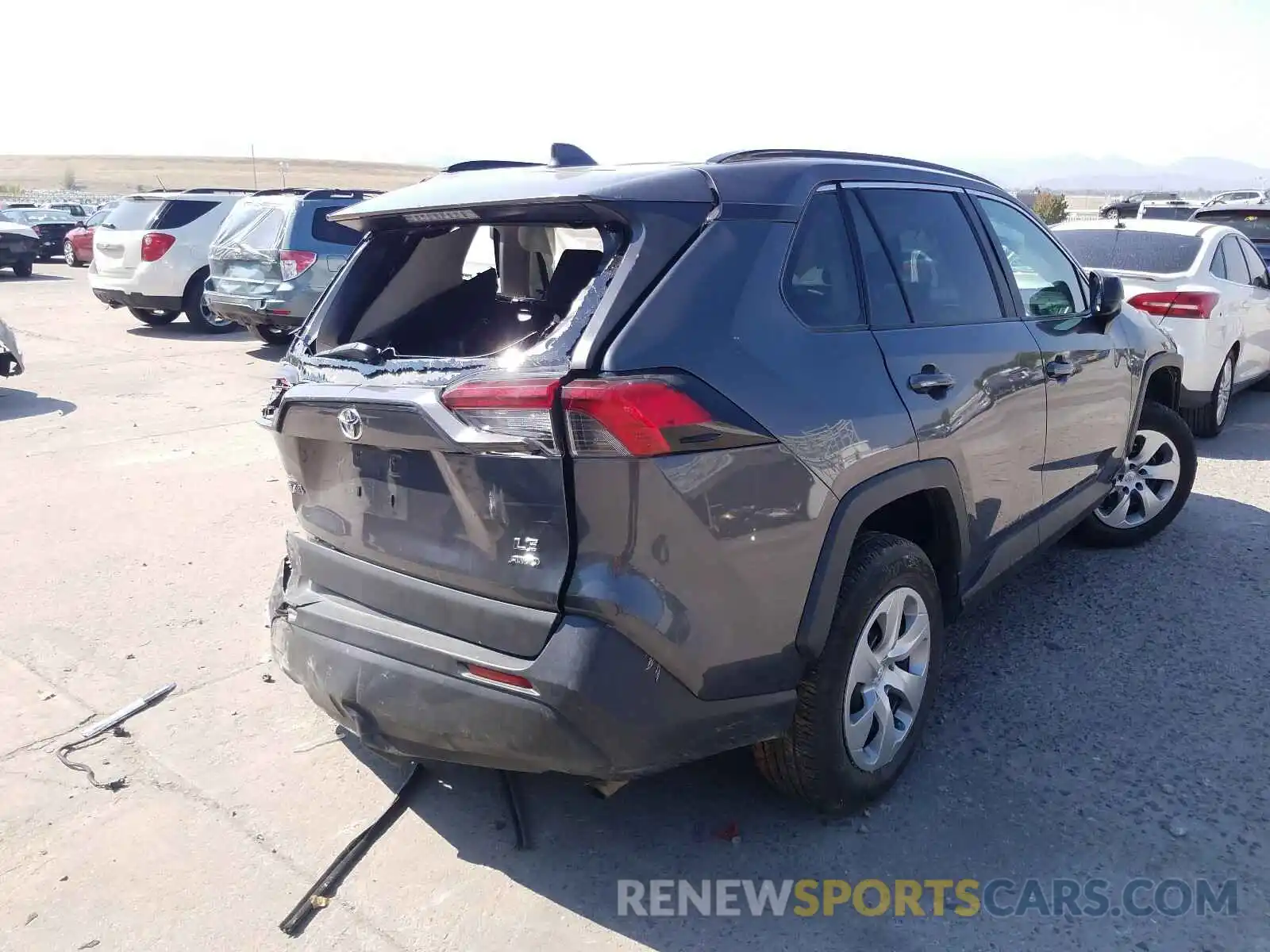 4 Photograph of a damaged car 2T3F1RFV5KW060546 TOYOTA RAV4 2019