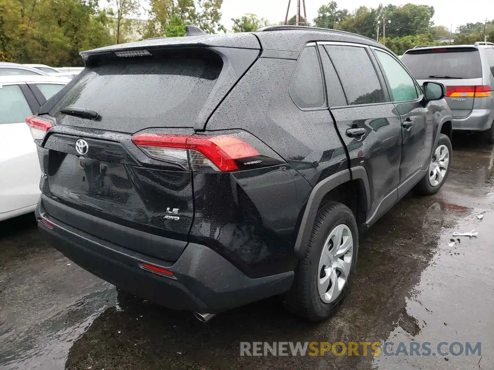 4 Photograph of a damaged car 2T3F1RFV5KW064158 TOYOTA RAV4 2019