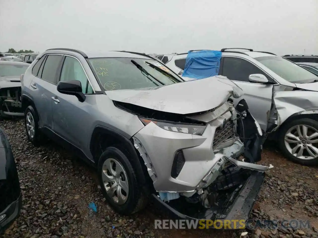 1 Photograph of a damaged car 2T3F1RFV5KW079405 TOYOTA RAV4 2019