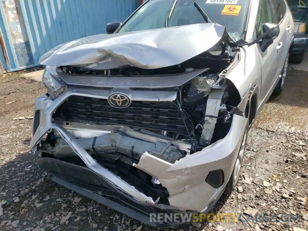 9 Photograph of a damaged car 2T3F1RFV5KW079405 TOYOTA RAV4 2019