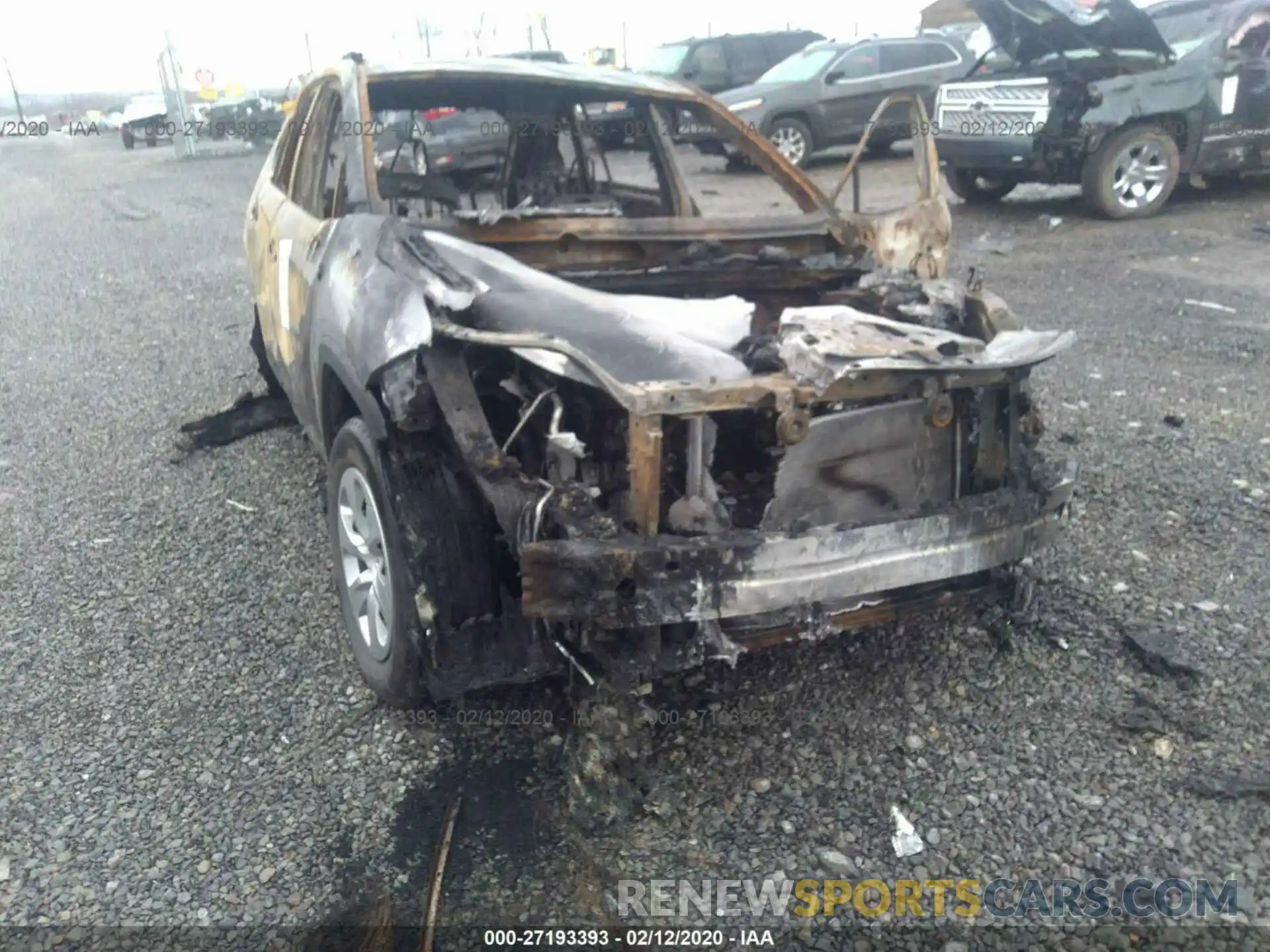 6 Photograph of a damaged car 2T3F1RFV6KC001622 TOYOTA RAV4 2019