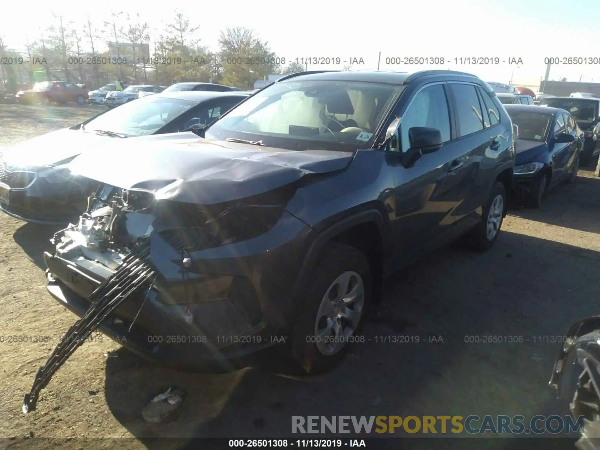 2 Фотография поврежденного автомобиля 2T3F1RFV6KC040890 TOYOTA RAV4 2019