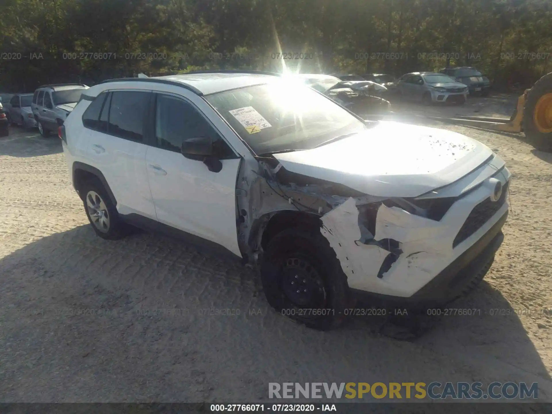 1 Photograph of a damaged car 2T3F1RFV6KW011999 TOYOTA RAV4 2019