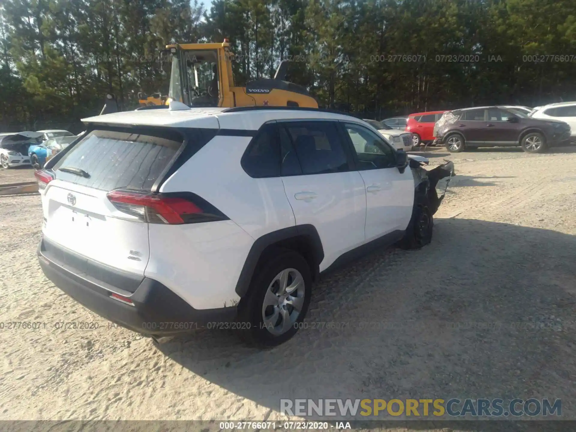 4 Photograph of a damaged car 2T3F1RFV6KW011999 TOYOTA RAV4 2019