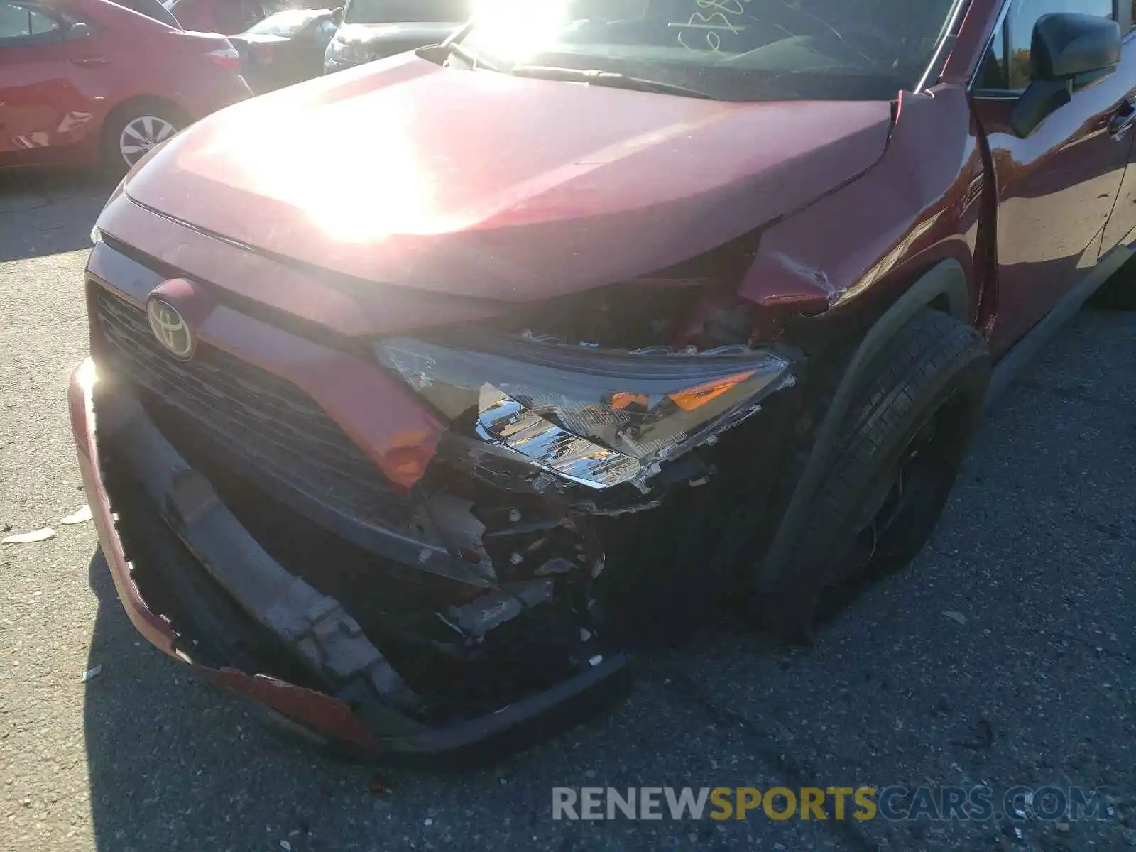 9 Photograph of a damaged car 2T3F1RFV6KW022002 TOYOTA RAV4 2019