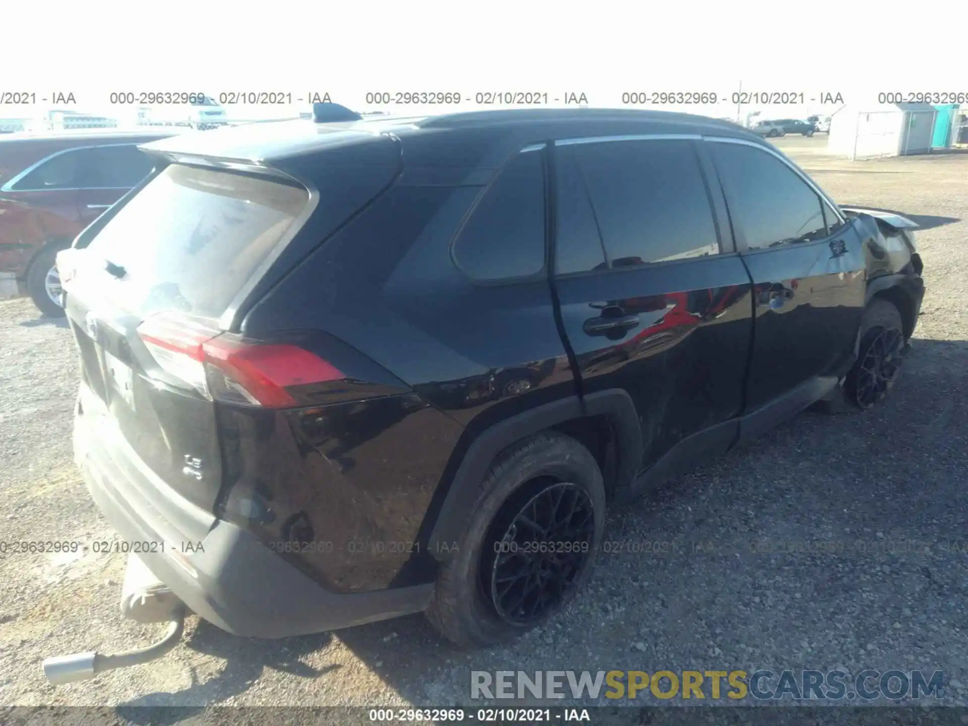 4 Photograph of a damaged car 2T3F1RFV6KW029189 TOYOTA RAV4 2019