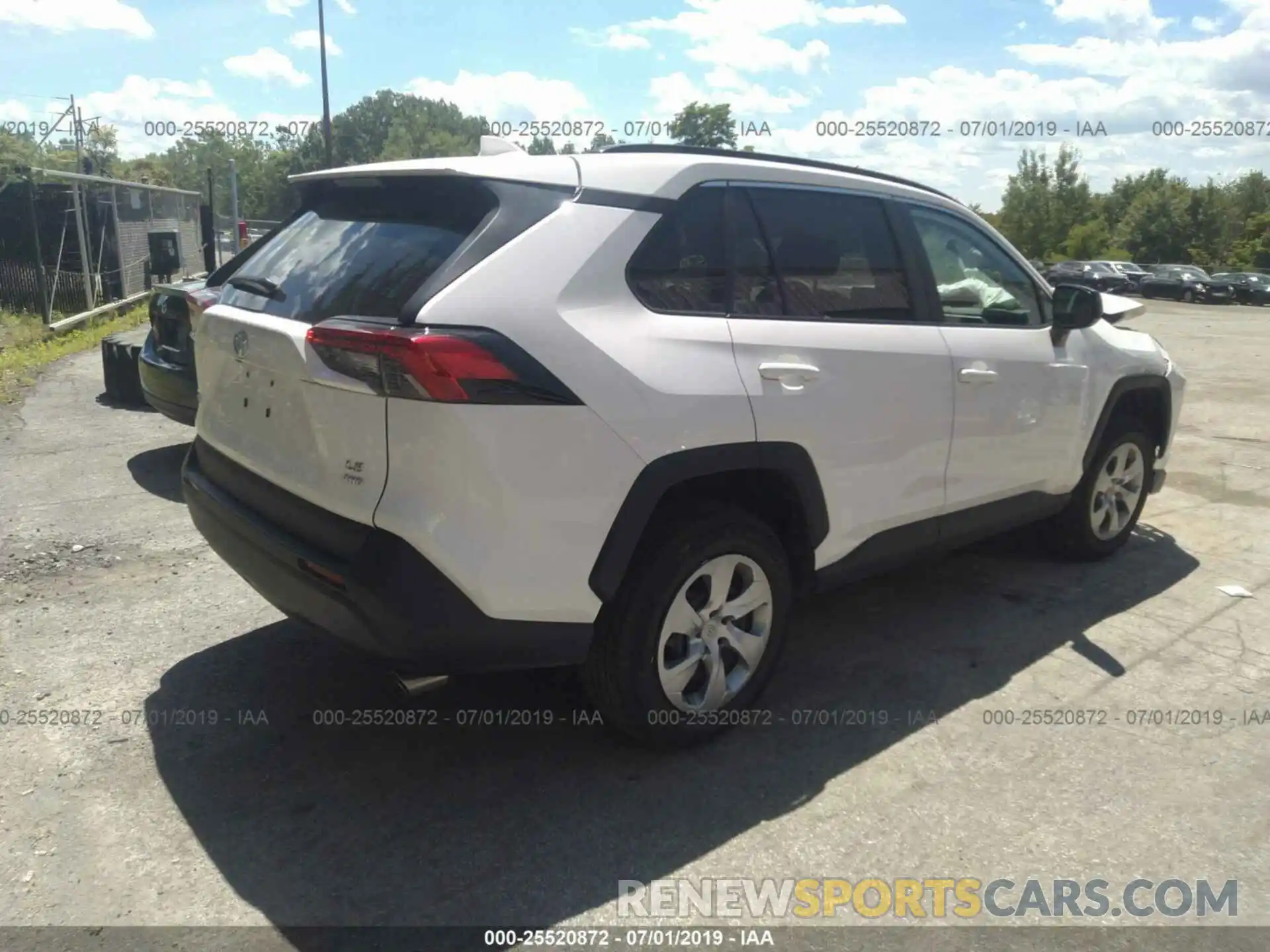 4 Photograph of a damaged car 2T3F1RFV6KW030830 TOYOTA RAV4 2019