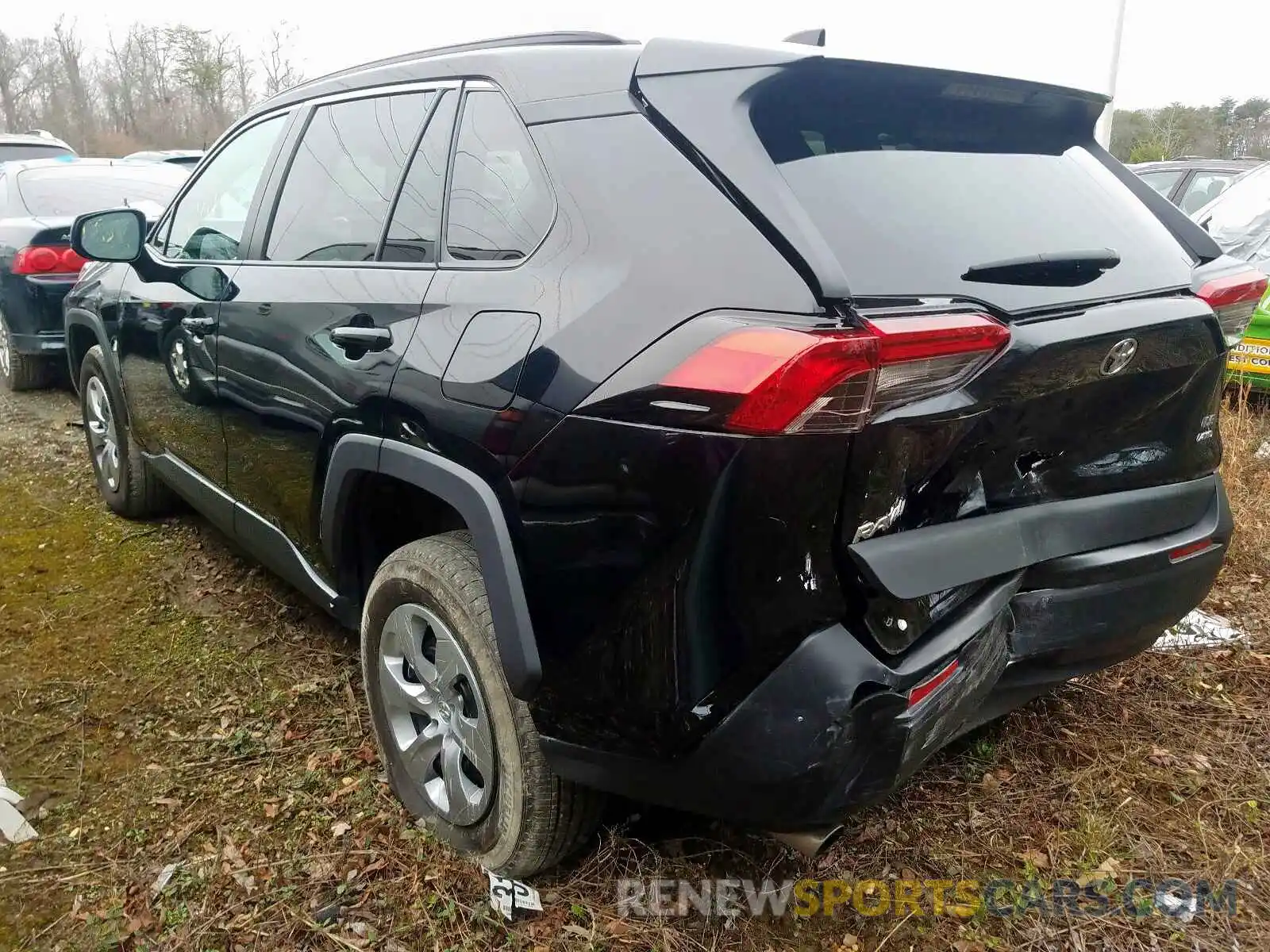 3 Photograph of a damaged car 2T3F1RFV6KW031363 TOYOTA RAV4 2019