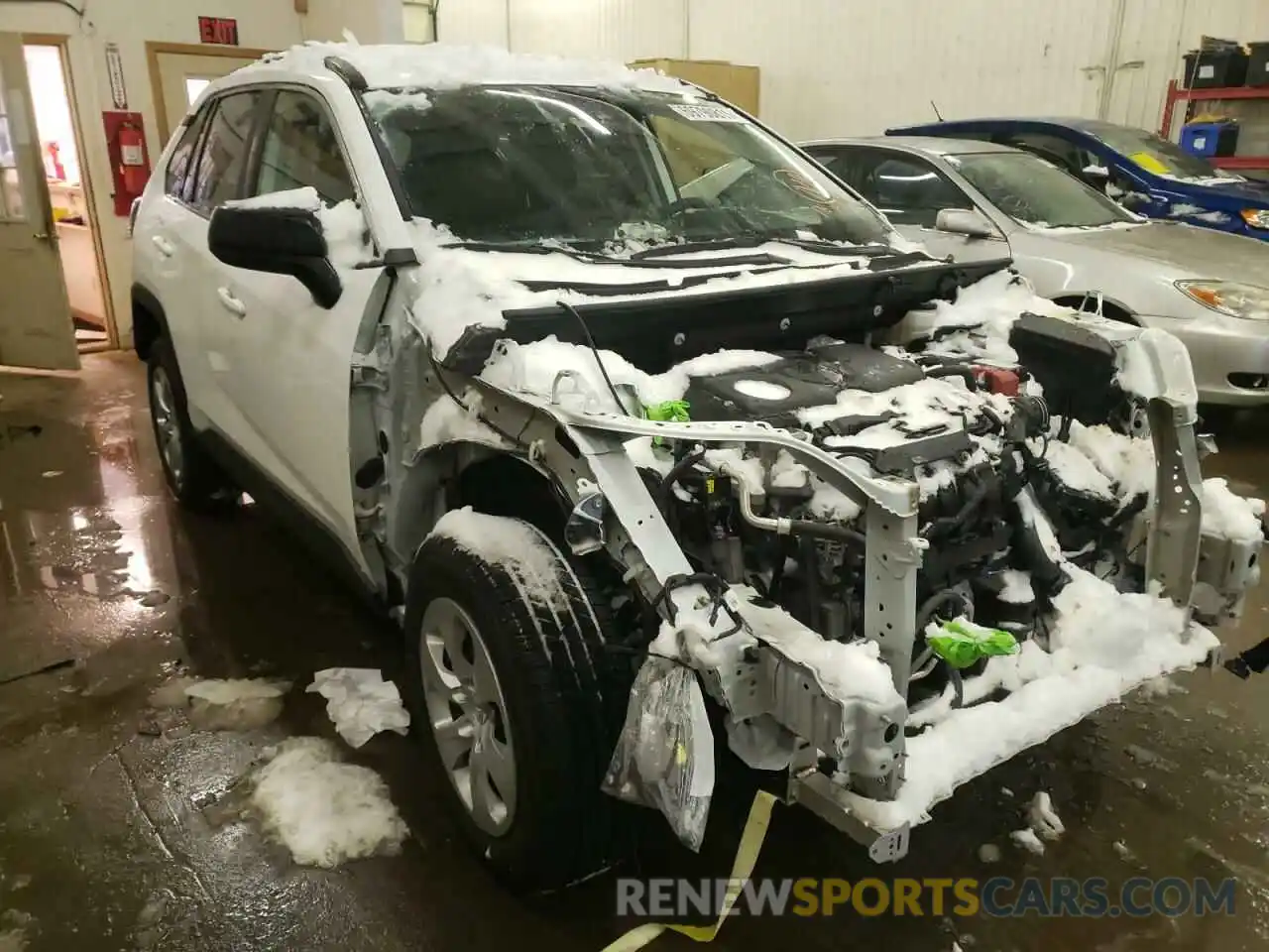 1 Photograph of a damaged car 2T3F1RFV6KW058790 TOYOTA RAV4 2019