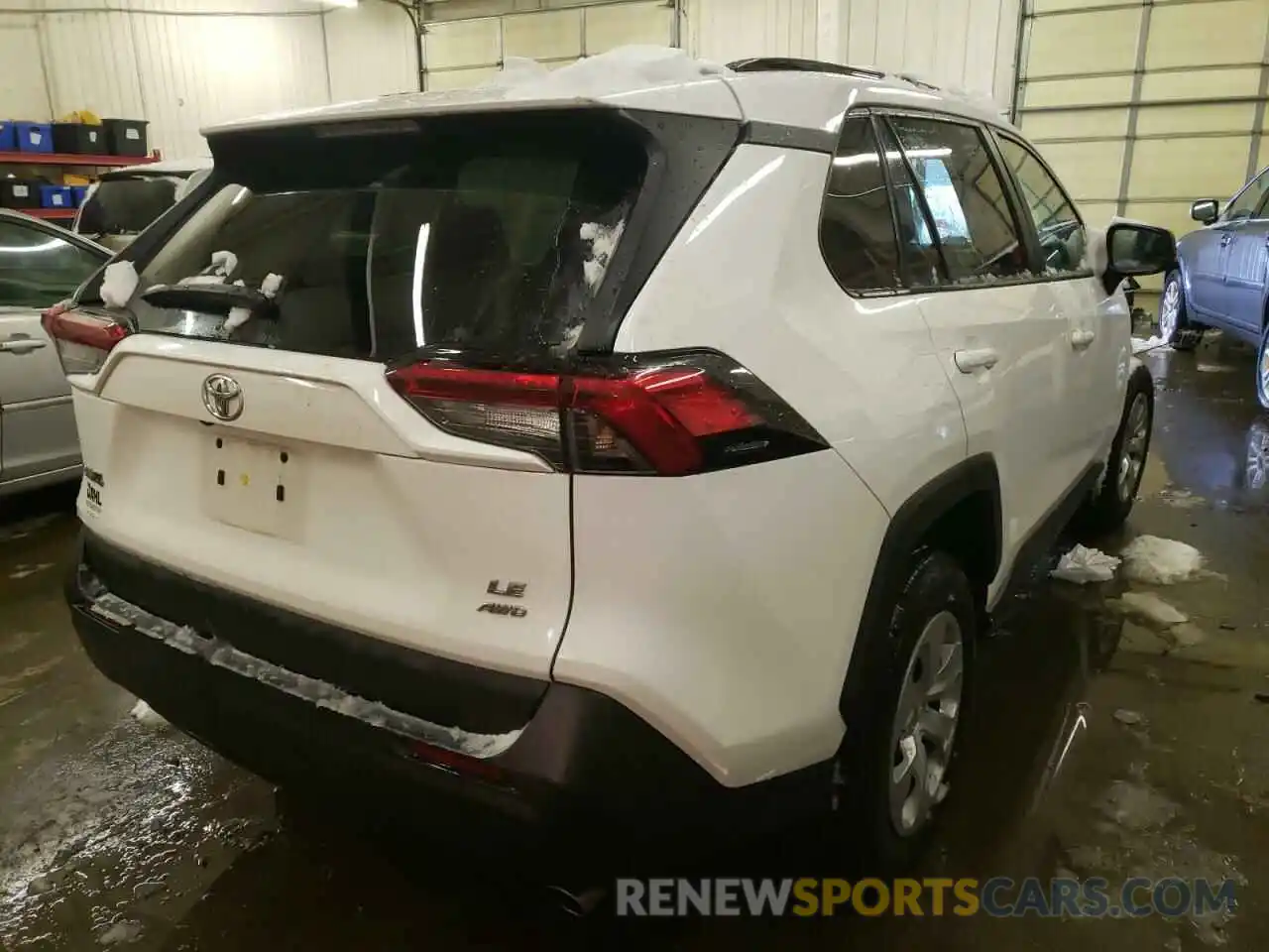 4 Photograph of a damaged car 2T3F1RFV6KW058790 TOYOTA RAV4 2019