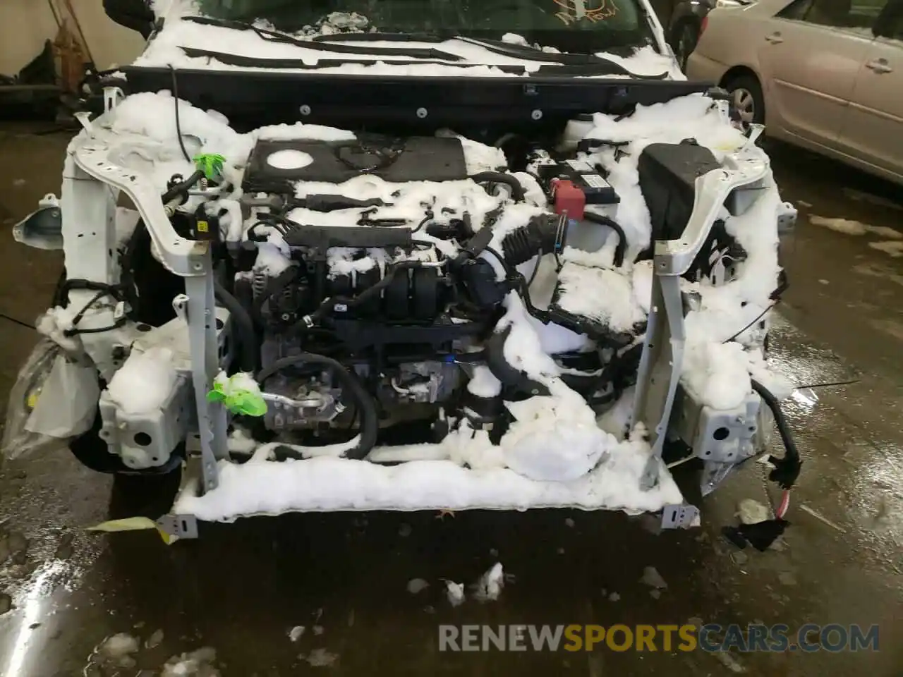 9 Photograph of a damaged car 2T3F1RFV6KW058790 TOYOTA RAV4 2019