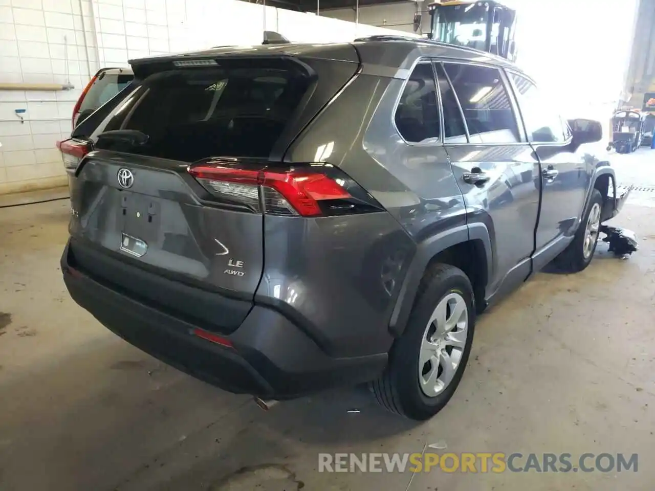 4 Photograph of a damaged car 2T3F1RFV6KW064783 TOYOTA RAV4 2019