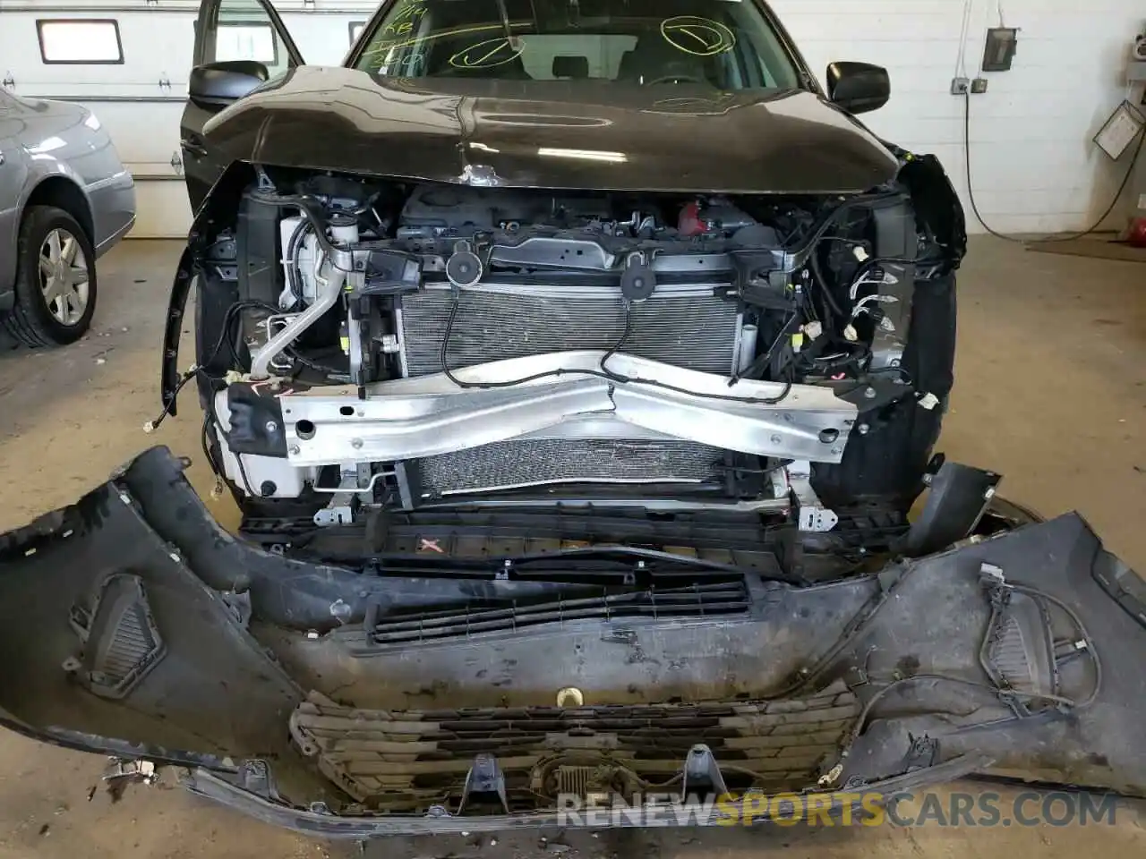 9 Photograph of a damaged car 2T3F1RFV6KW064783 TOYOTA RAV4 2019