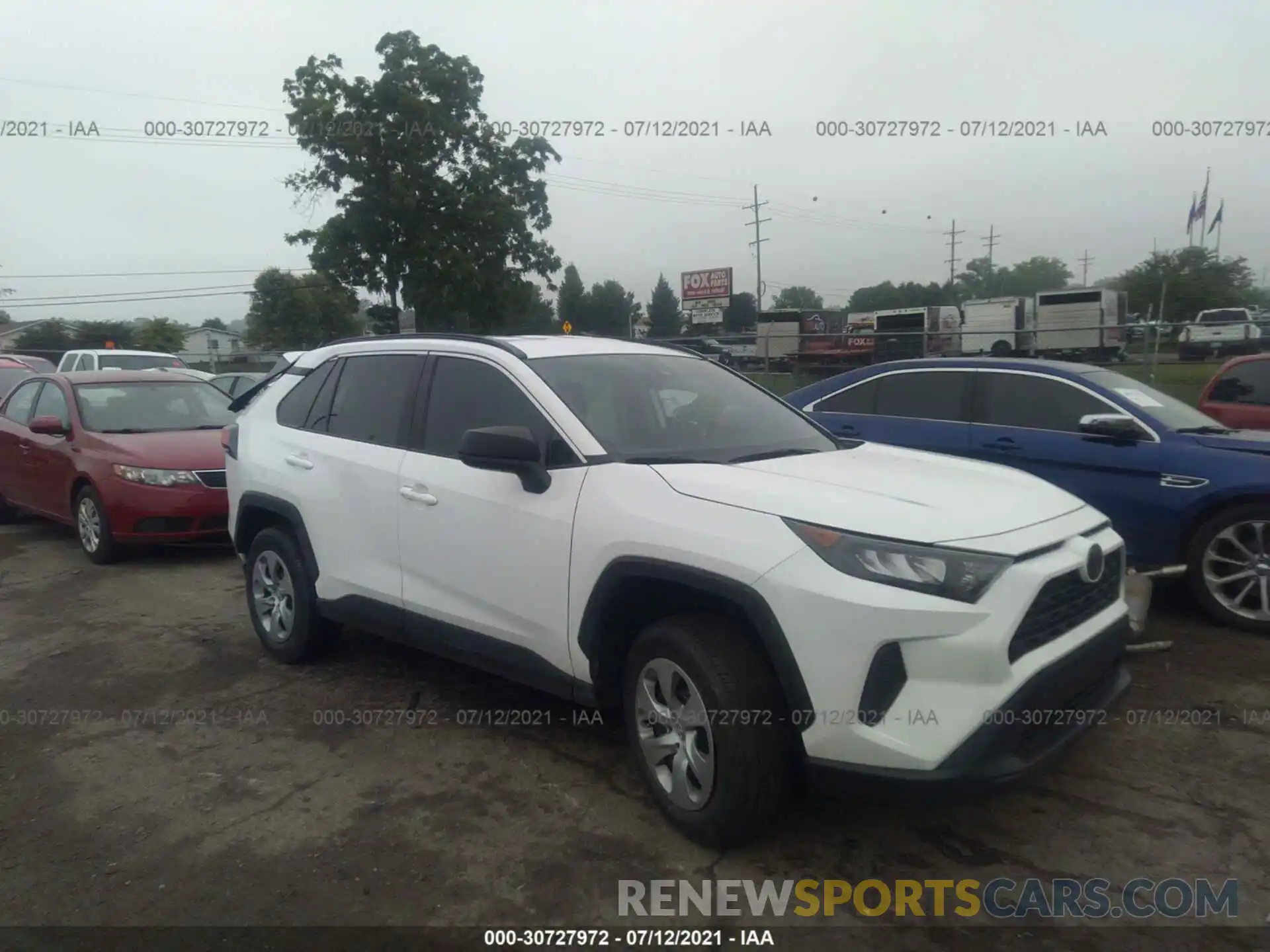 1 Photograph of a damaged car 2T3F1RFV6KW068428 TOYOTA RAV4 2019