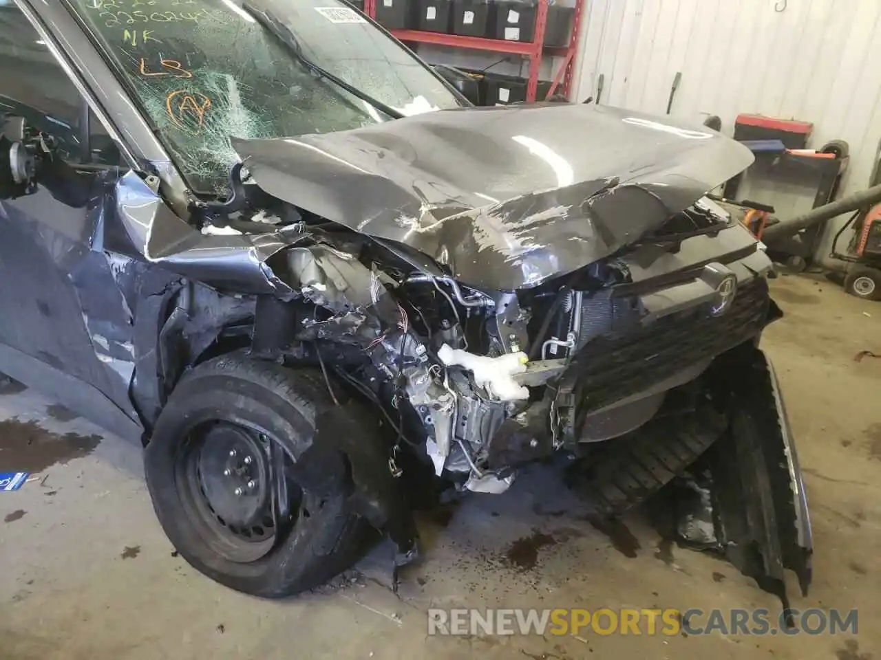 9 Photograph of a damaged car 2T3F1RFV7KC004397 TOYOTA RAV4 2019