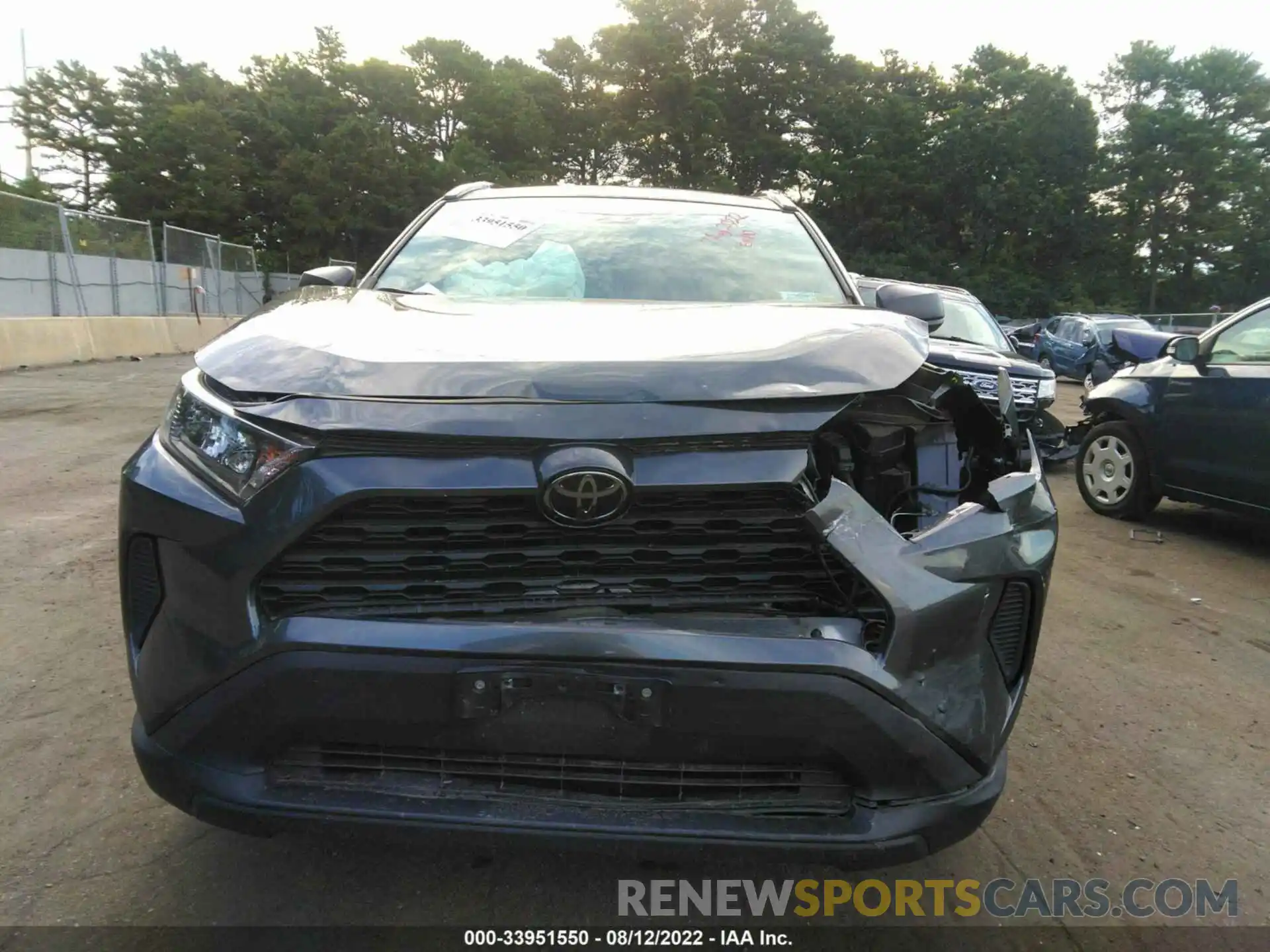 6 Photograph of a damaged car 2T3F1RFV7KC009681 TOYOTA RAV4 2019