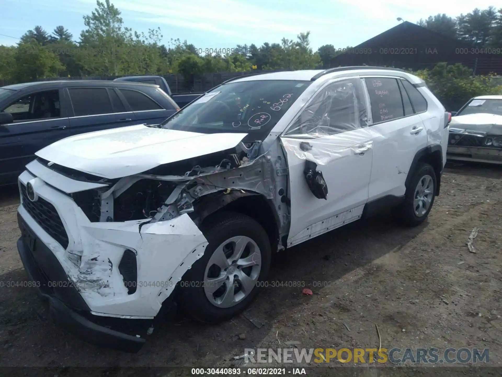 2 Photograph of a damaged car 2T3F1RFV7KC015321 TOYOTA RAV4 2019