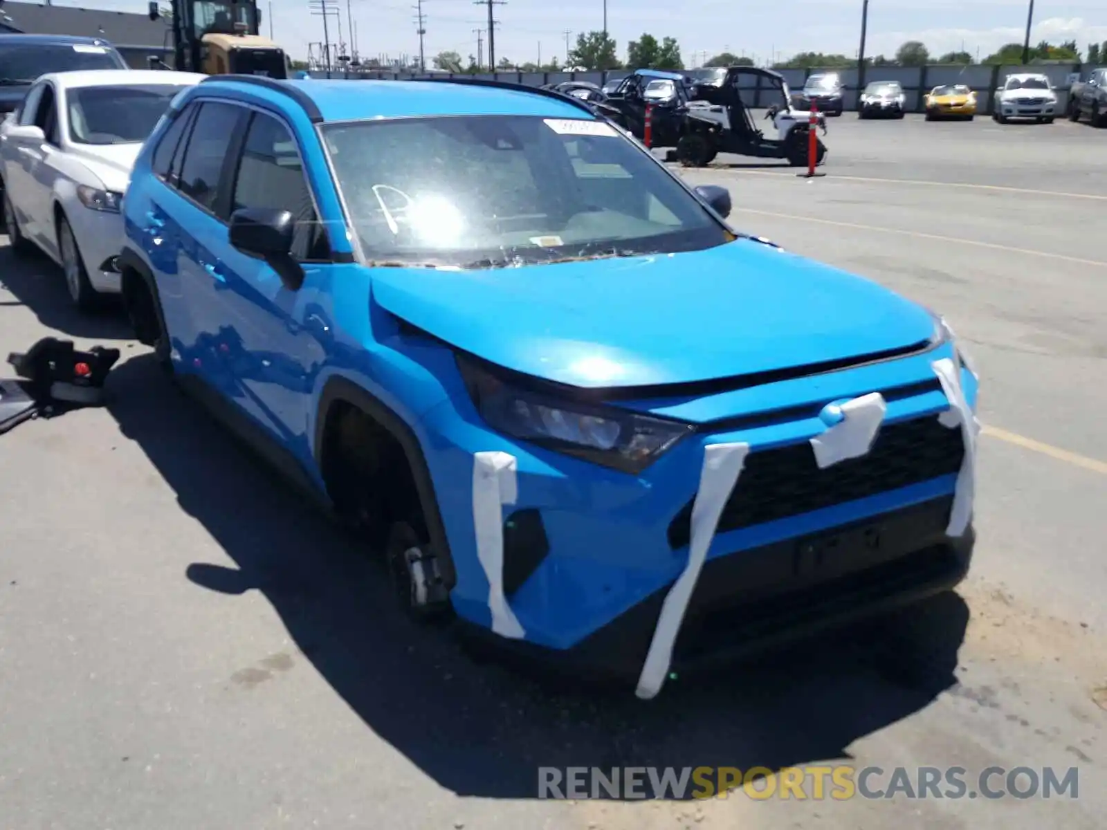 1 Photograph of a damaged car 2T3F1RFV7KC015786 TOYOTA RAV4 2019