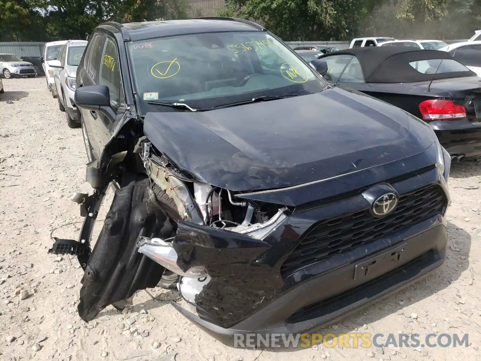 1 Photograph of a damaged car 2T3F1RFV7KC016405 TOYOTA RAV4 2019