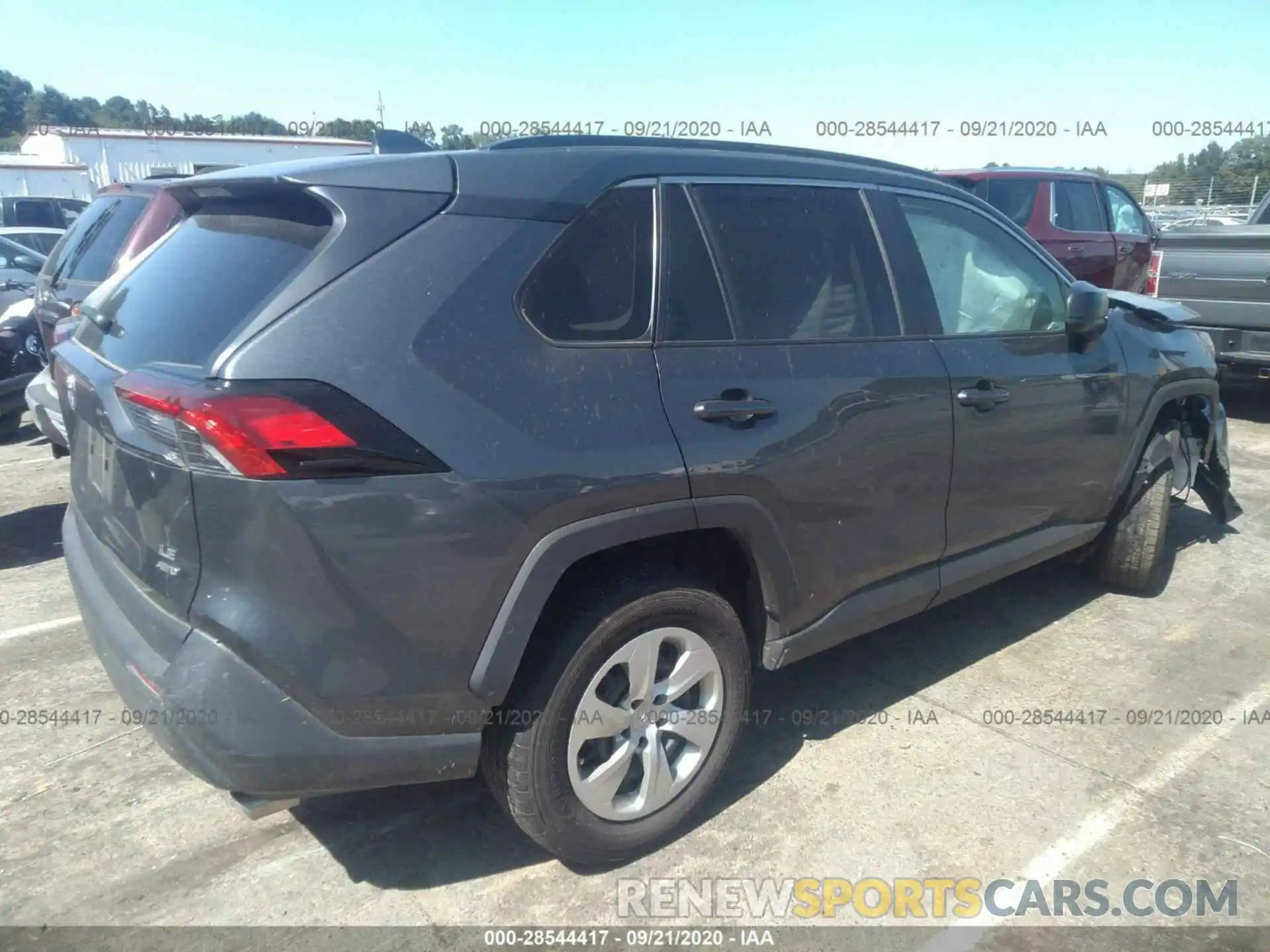 4 Photograph of a damaged car 2T3F1RFV7KC028098 TOYOTA RAV4 2019