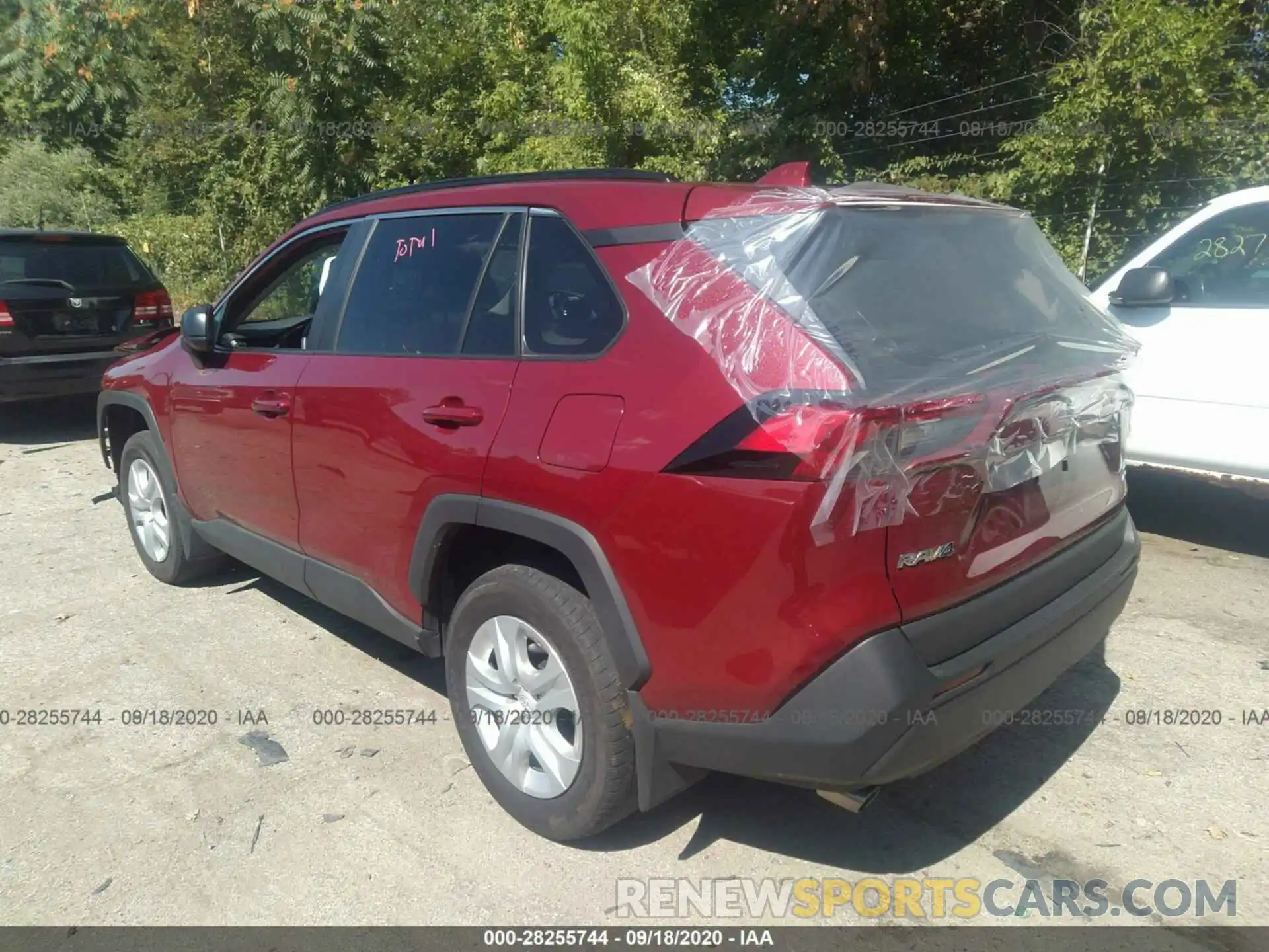 15 Photograph of a damaged car 2T3F1RFV7KC028473 TOYOTA RAV4 2019