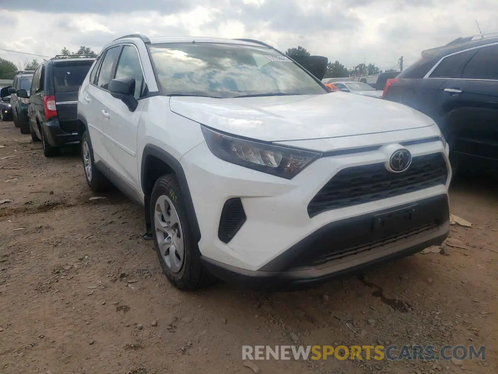 1 Photograph of a damaged car 2T3F1RFV7KC033589 TOYOTA RAV4 2019