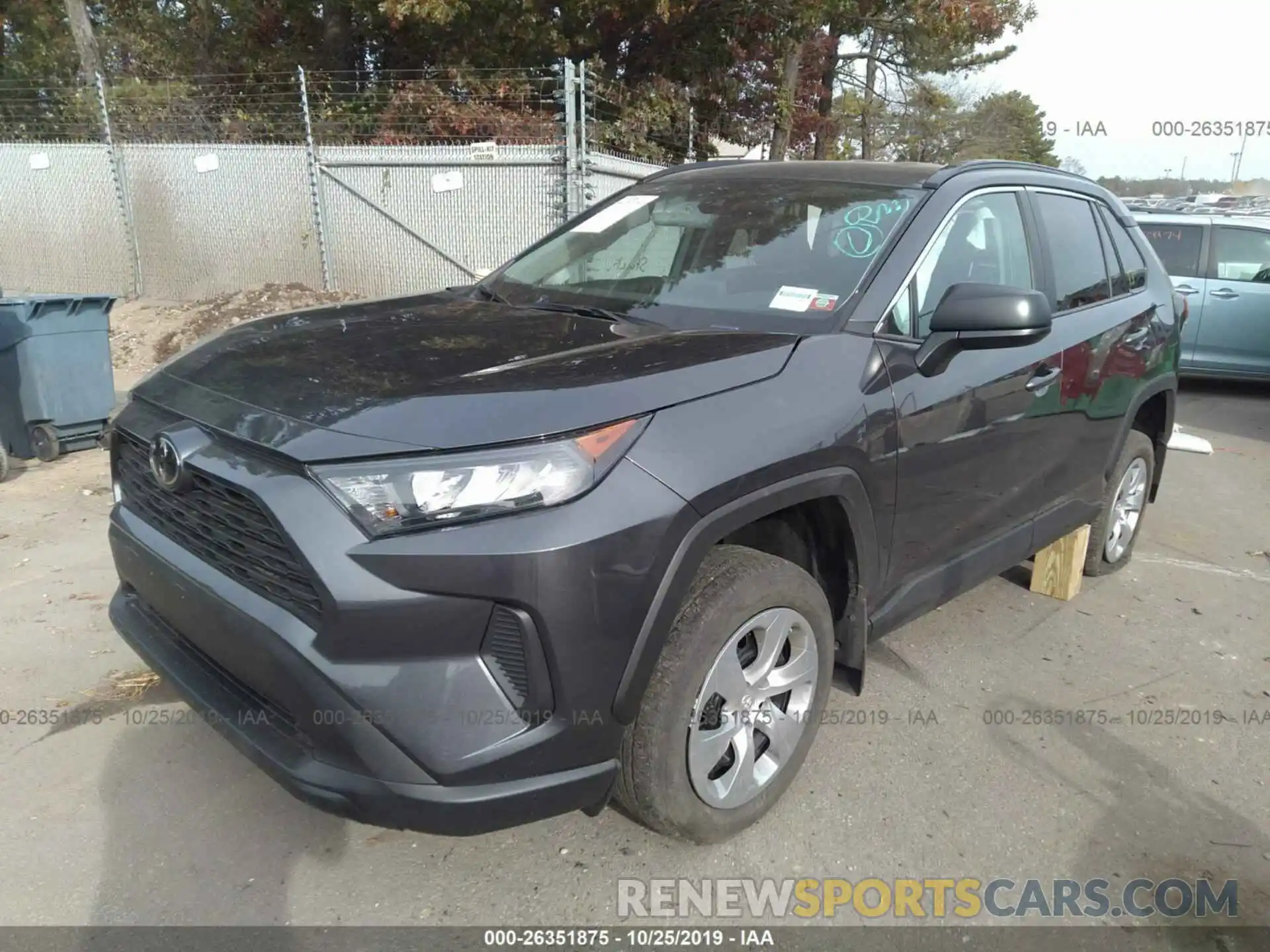 2 Фотография поврежденного автомобиля 2T3F1RFV7KC050957 TOYOTA RAV4 2019