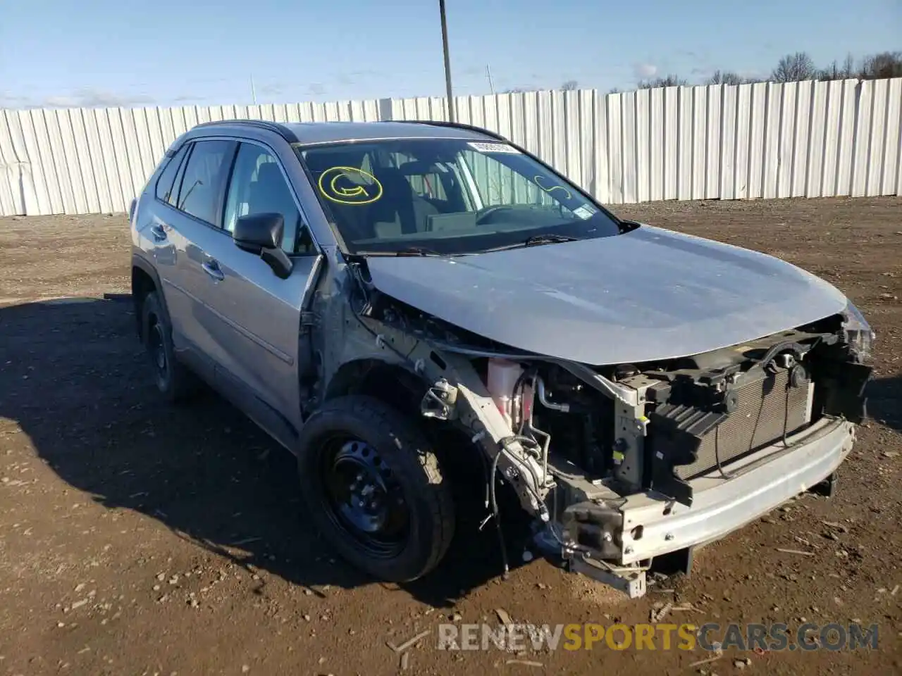 1 Photograph of a damaged car 2T3F1RFV7KW033509 TOYOTA RAV4 2019