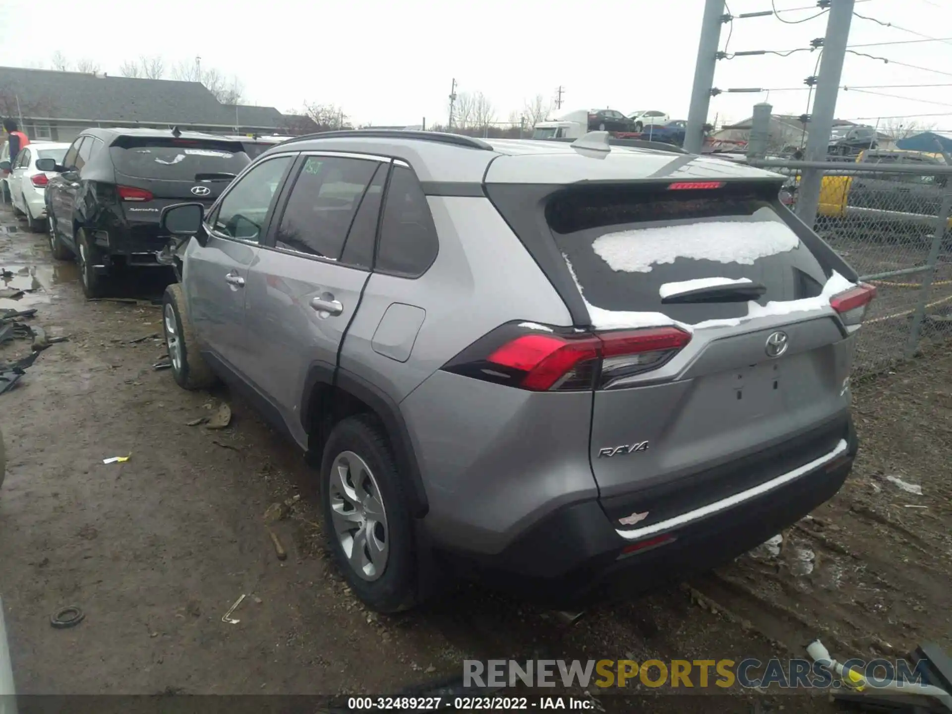 3 Photograph of a damaged car 2T3F1RFV7KW039603 TOYOTA RAV4 2019