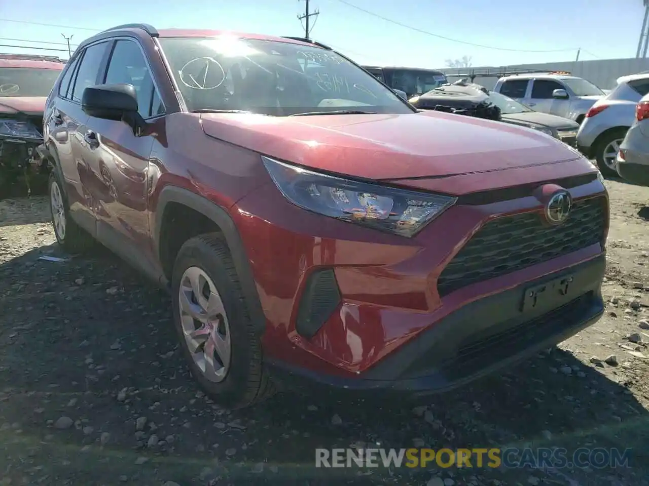 1 Photograph of a damaged car 2T3F1RFV7KW063142 TOYOTA RAV4 2019