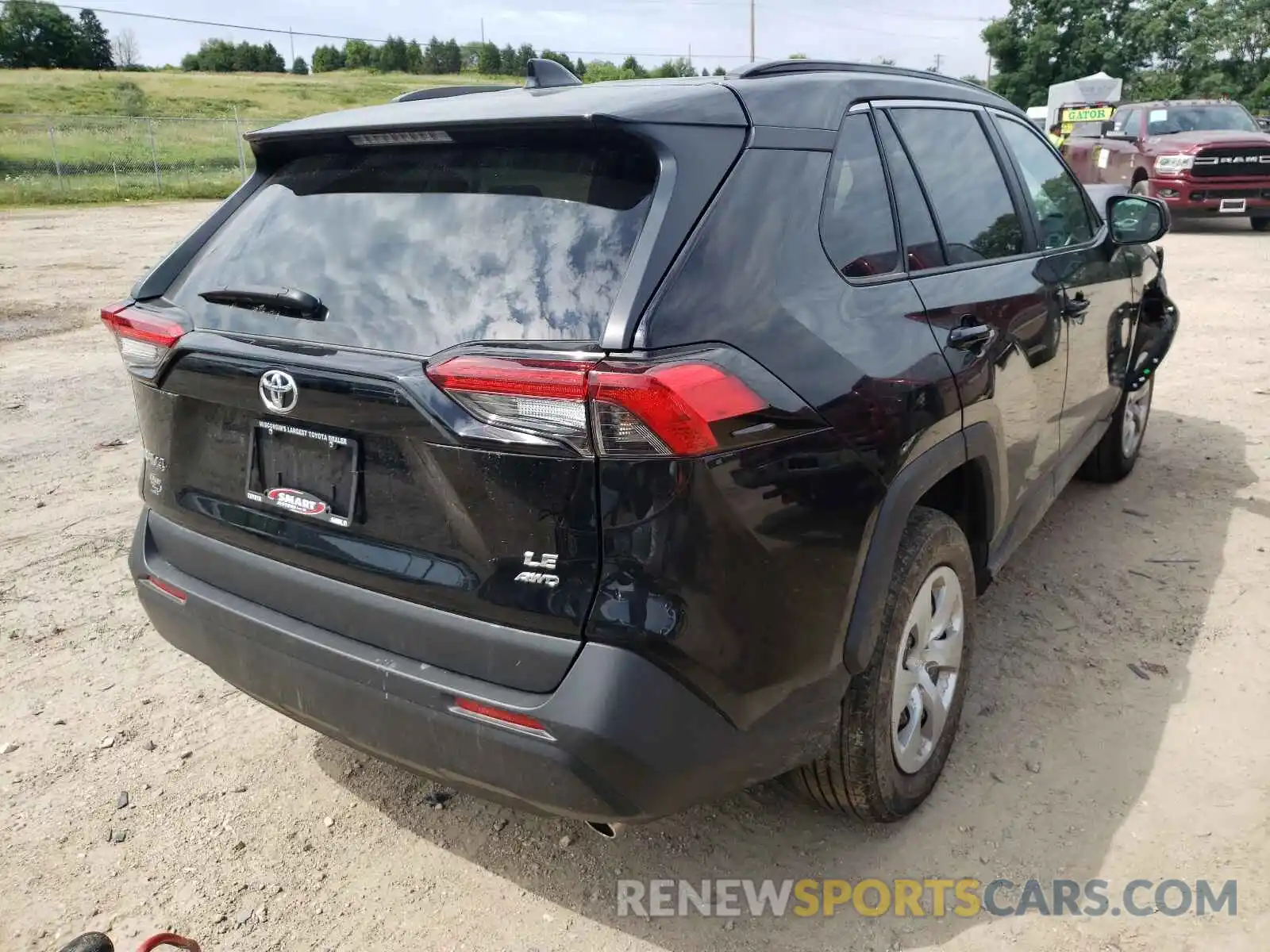 4 Photograph of a damaged car 2T3F1RFV7KW073749 TOYOTA RAV4 2019