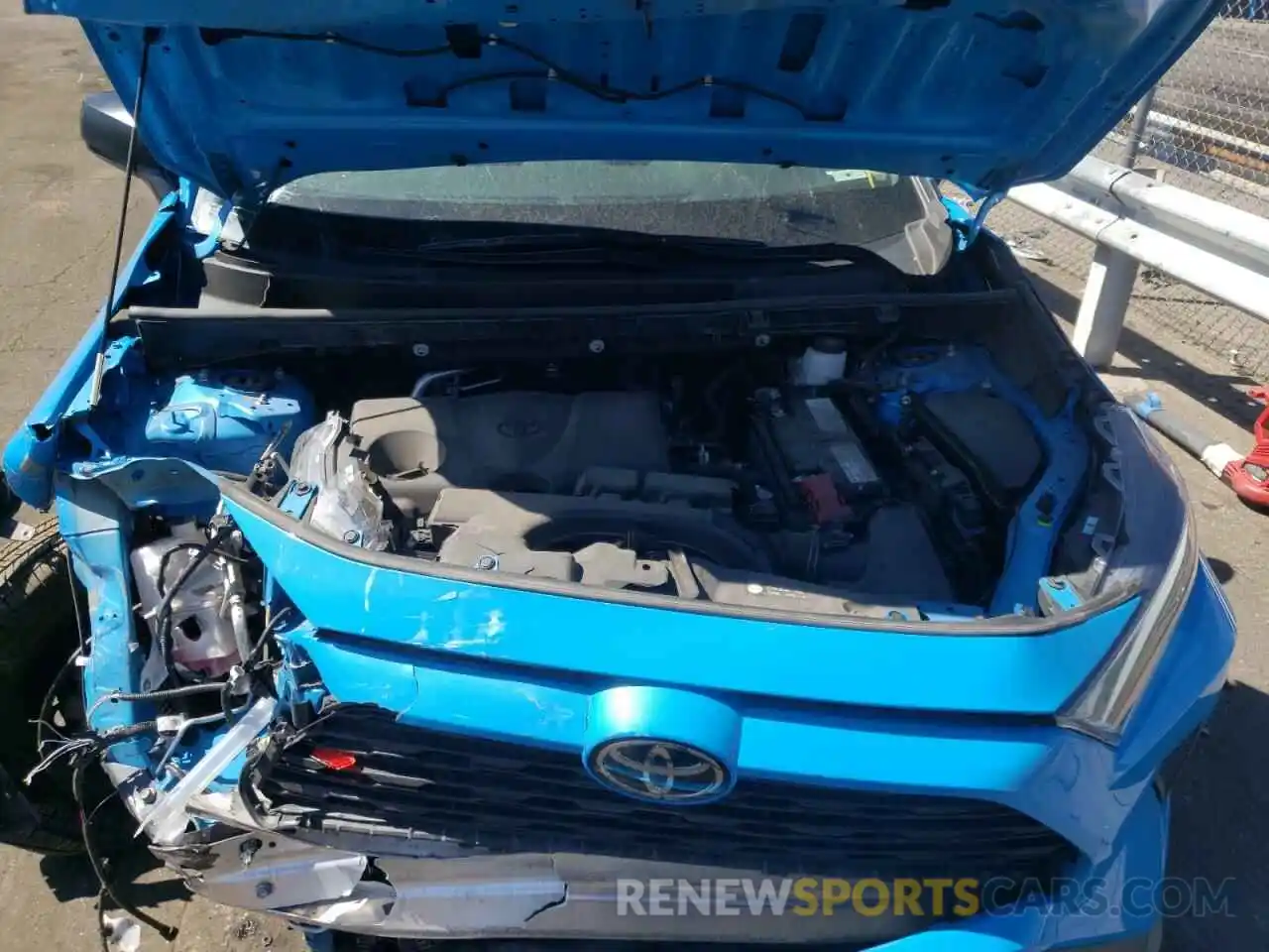 7 Photograph of a damaged car 2T3F1RFV7KW078496 TOYOTA RAV4 2019