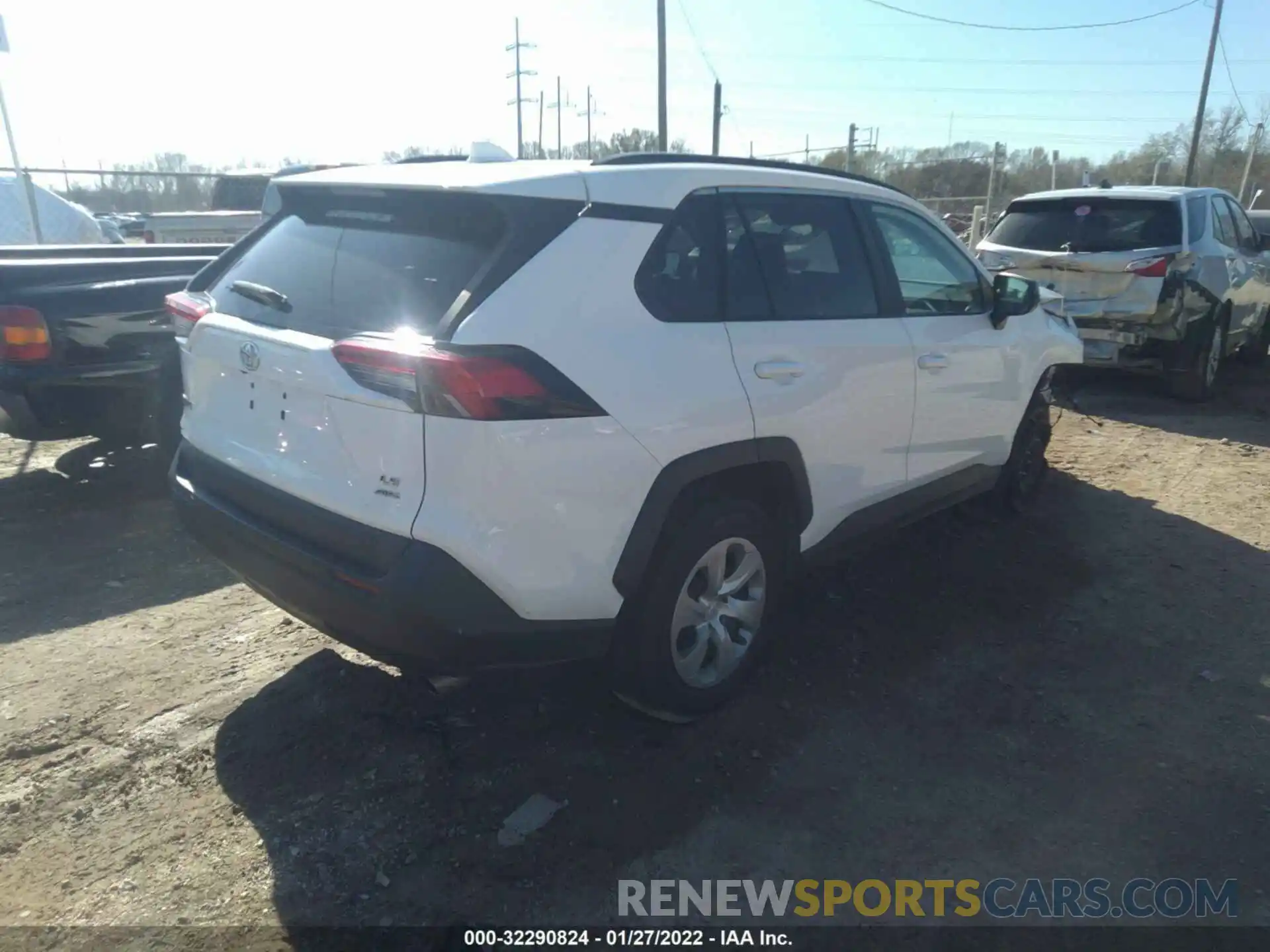 4 Photograph of a damaged car 2T3F1RFV8KC008989 TOYOTA RAV4 2019