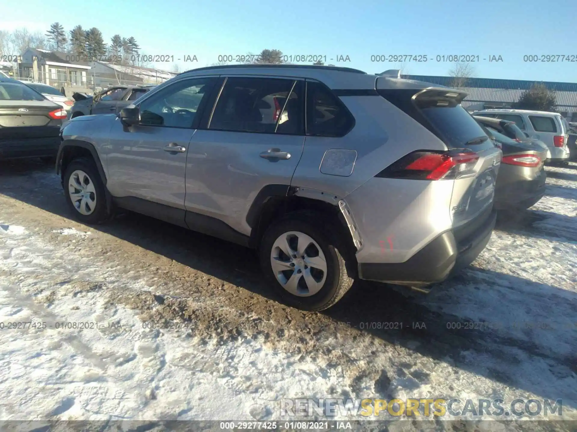 3 Фотография поврежденного автомобиля 2T3F1RFV8KC009852 TOYOTA RAV4 2019