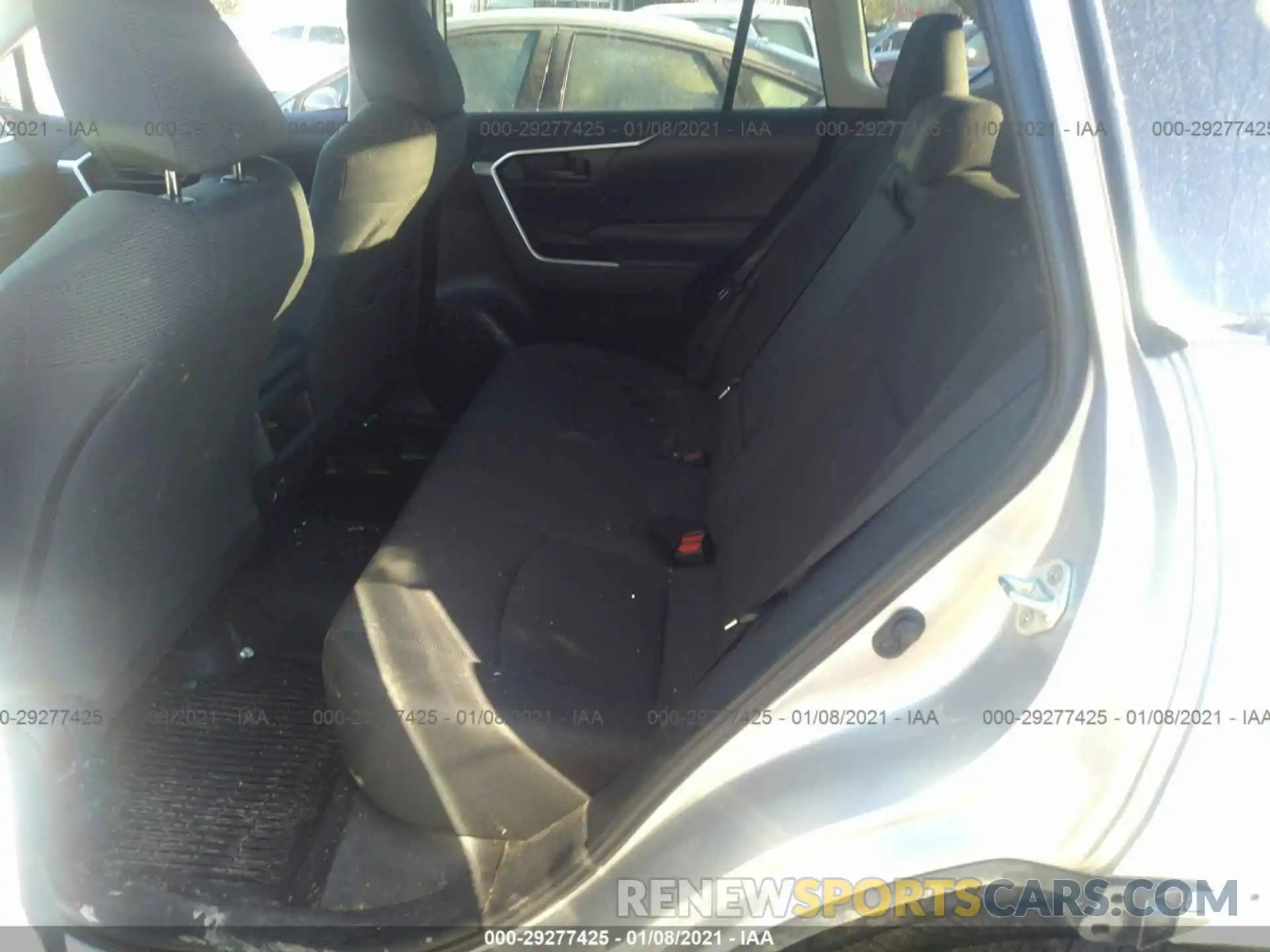 8 Photograph of a damaged car 2T3F1RFV8KC009852 TOYOTA RAV4 2019