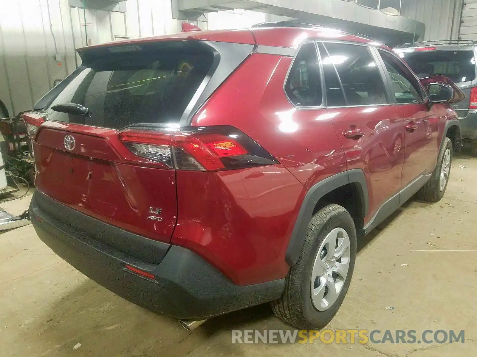 4 Photograph of a damaged car 2T3F1RFV8KC016008 TOYOTA RAV4 2019