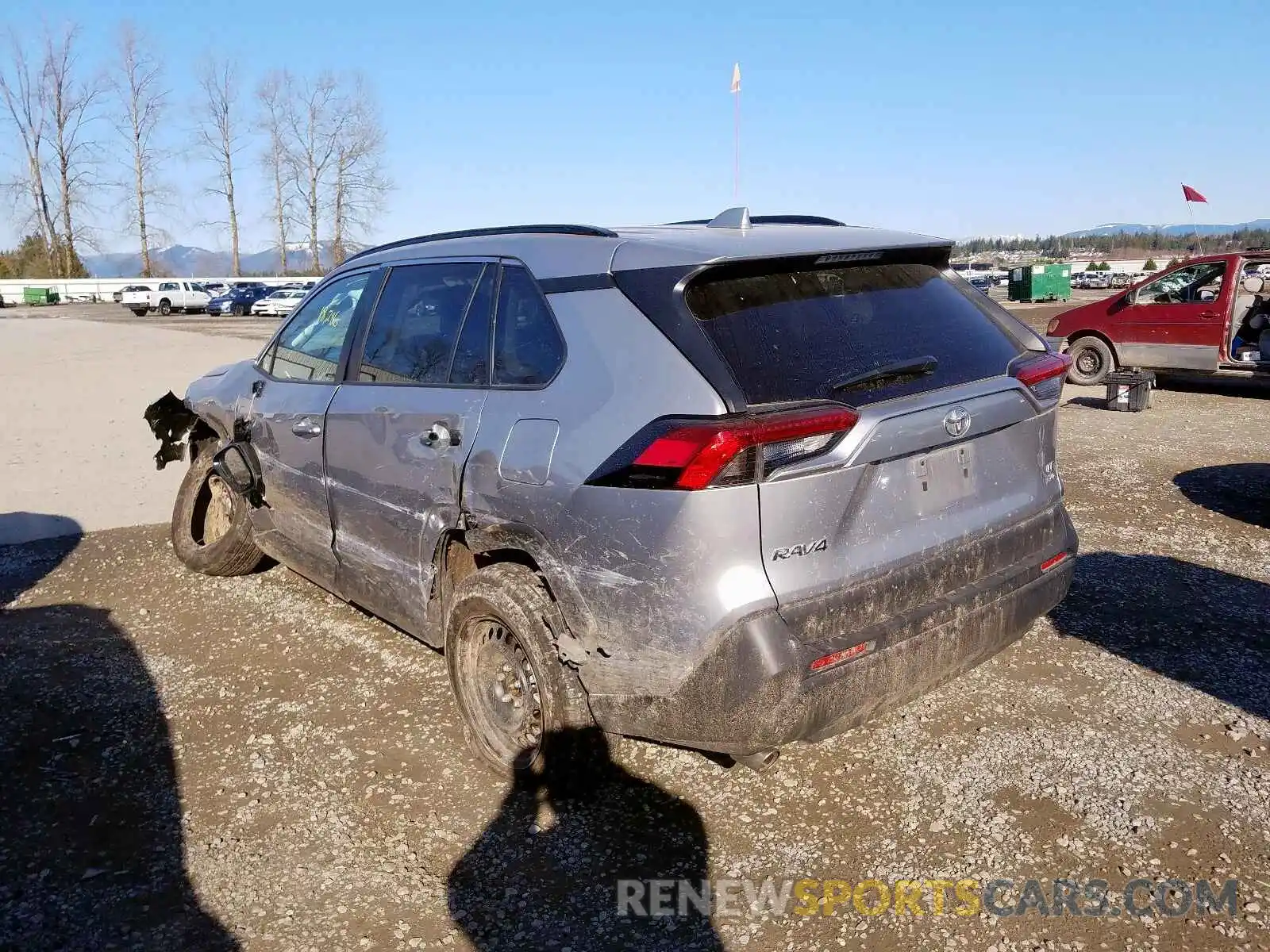 3 Photograph of a damaged car 2T3F1RFV8KC016042 TOYOTA RAV4 2019