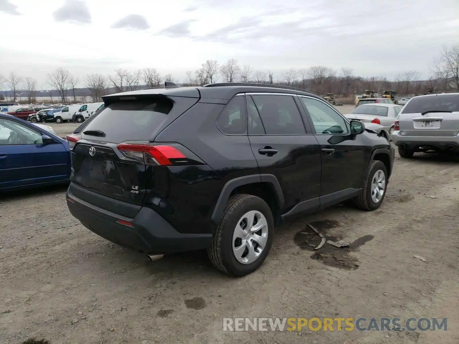 4 Photograph of a damaged car 2T3F1RFV8KC027154 TOYOTA RAV4 2019