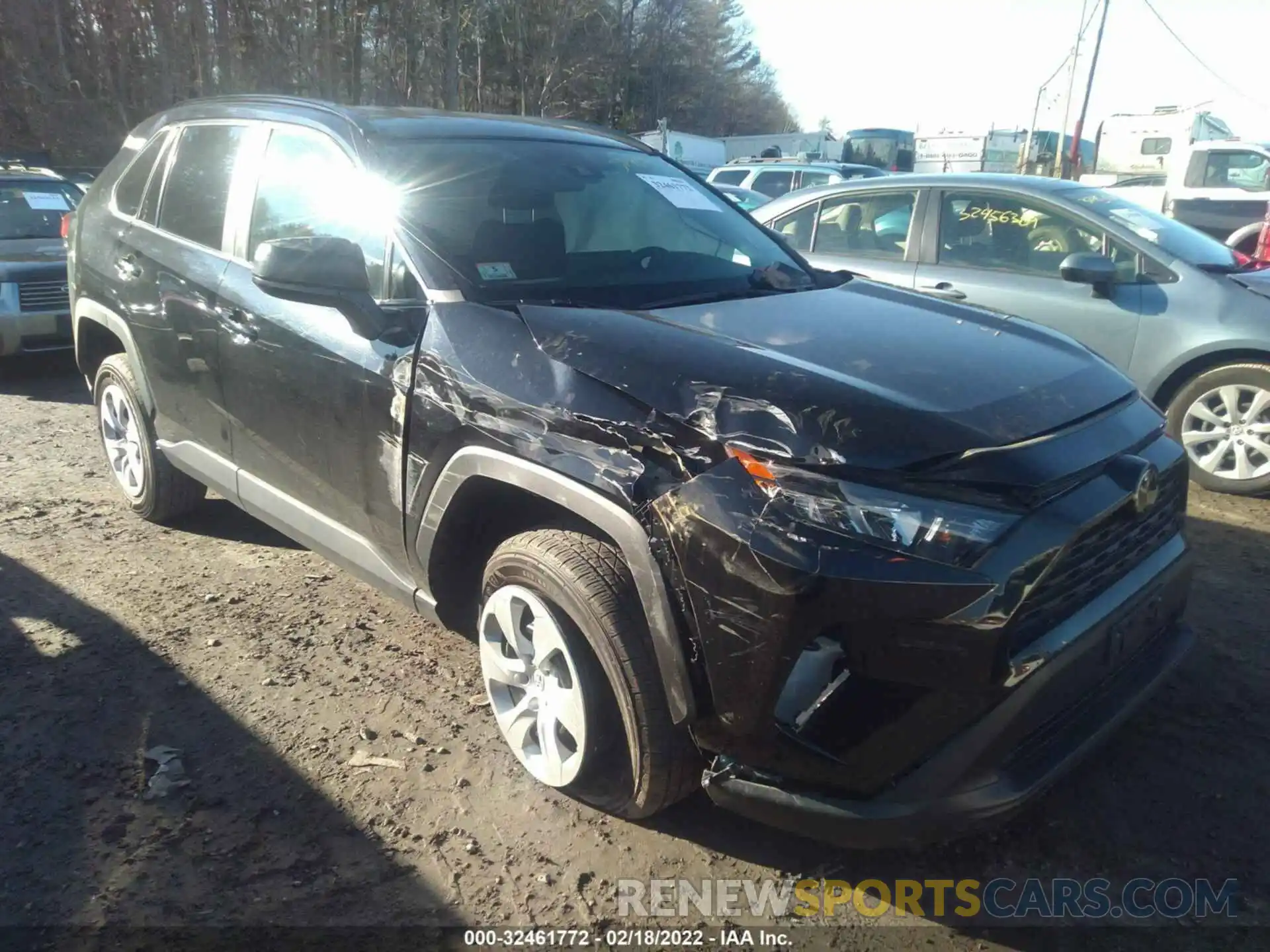 1 Photograph of a damaged car 2T3F1RFV8KC046836 TOYOTA RAV4 2019