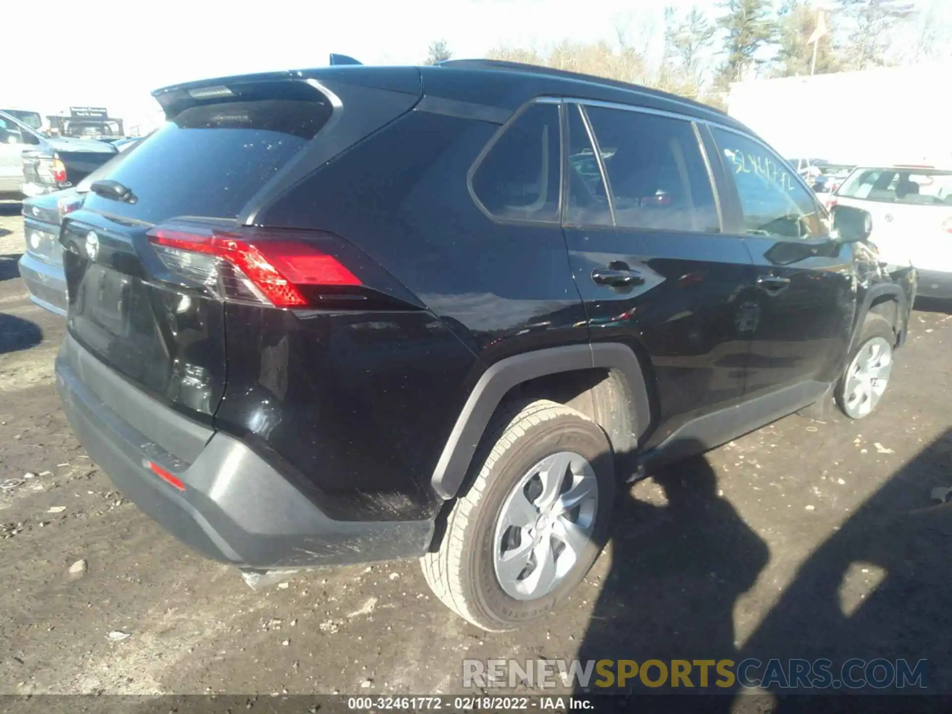 4 Photograph of a damaged car 2T3F1RFV8KC046836 TOYOTA RAV4 2019